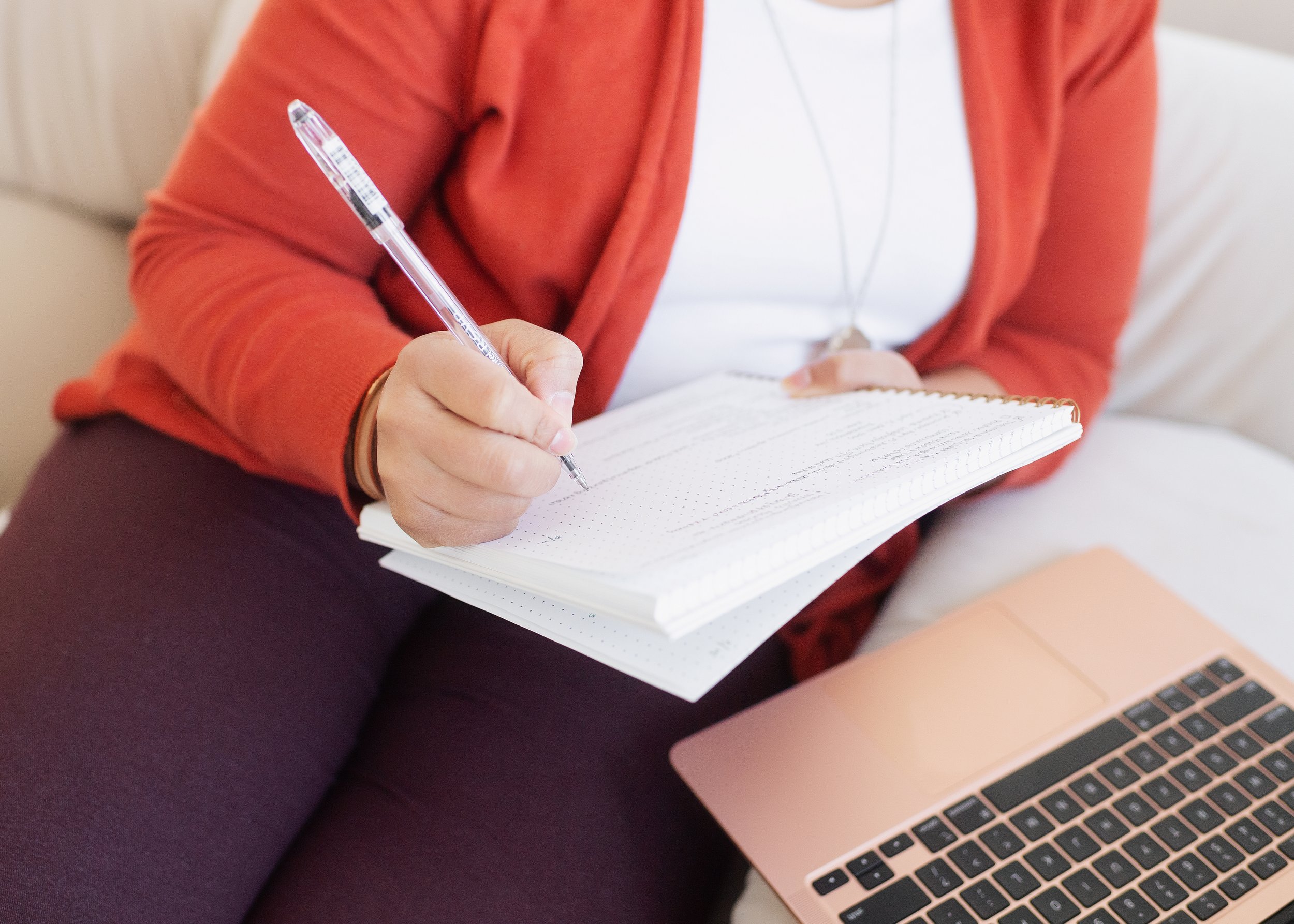 Unlock Your Full Potential with a Virtual Assistant!