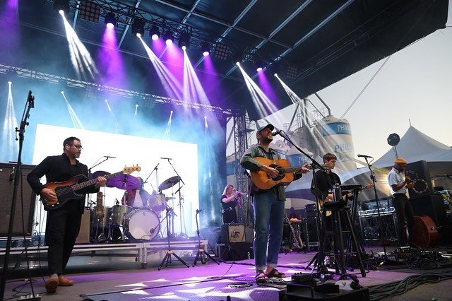 Thank you for an enchanting end to an incredible weekend @fleetfoxes ❤️❤️❤️ It was an absolute treat to have you join us for your first time on Vancouver Island - come back soon? 🥰

📸 @tysonelderphotography