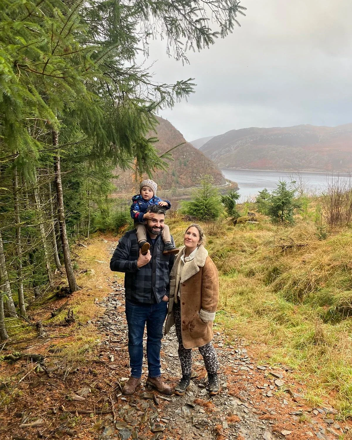 Emerging from my mini instagram break with some life lately stuff:

&bull; exploring the Elan Valley
&bull; Fred with his two favourite women
&bull; date with my favourite woman @misskatelister 💛
&bull; forever playing in the deep dark woods
&bull; 