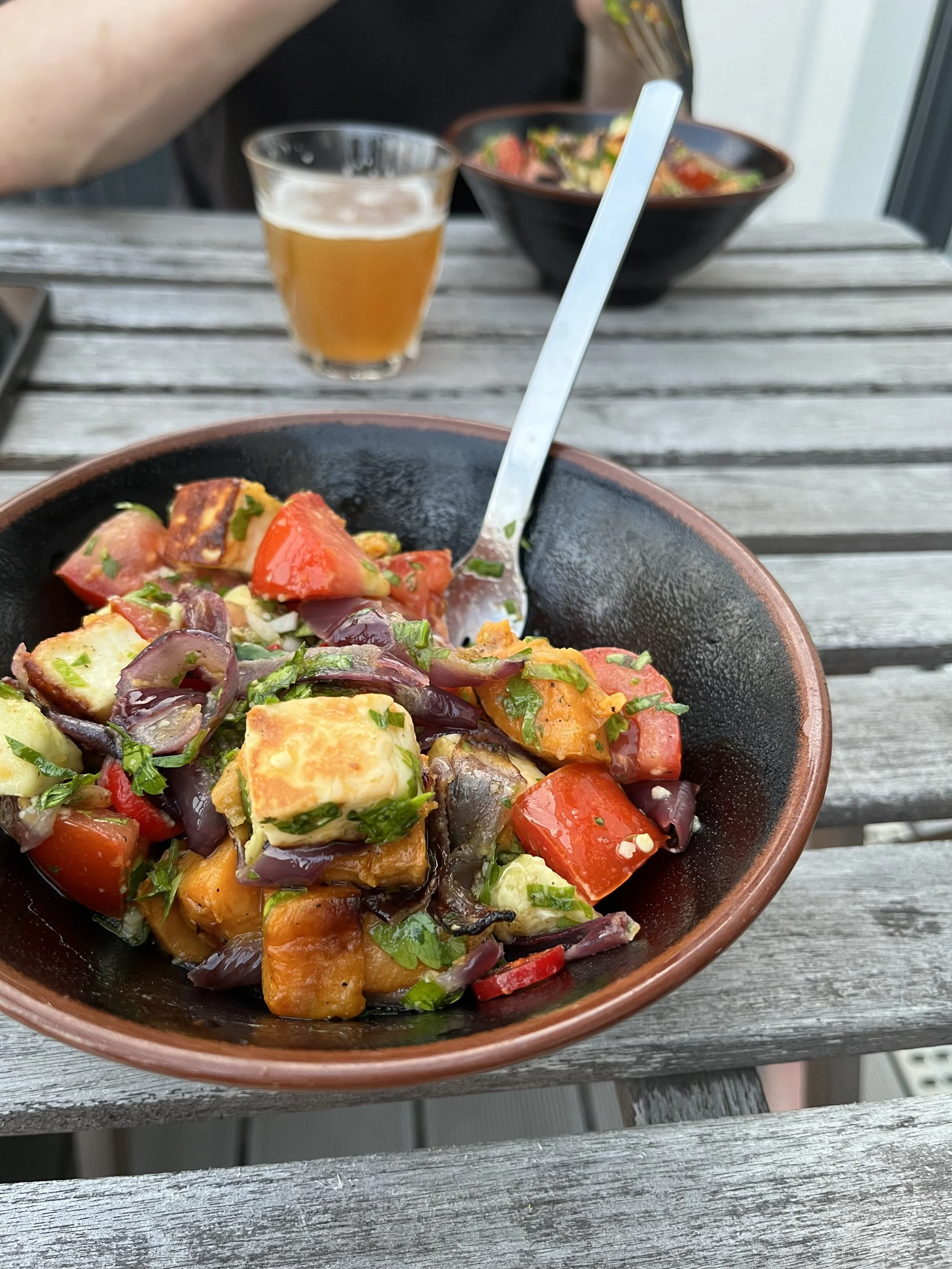 Buntes Ofengemüse mit Halloumi
