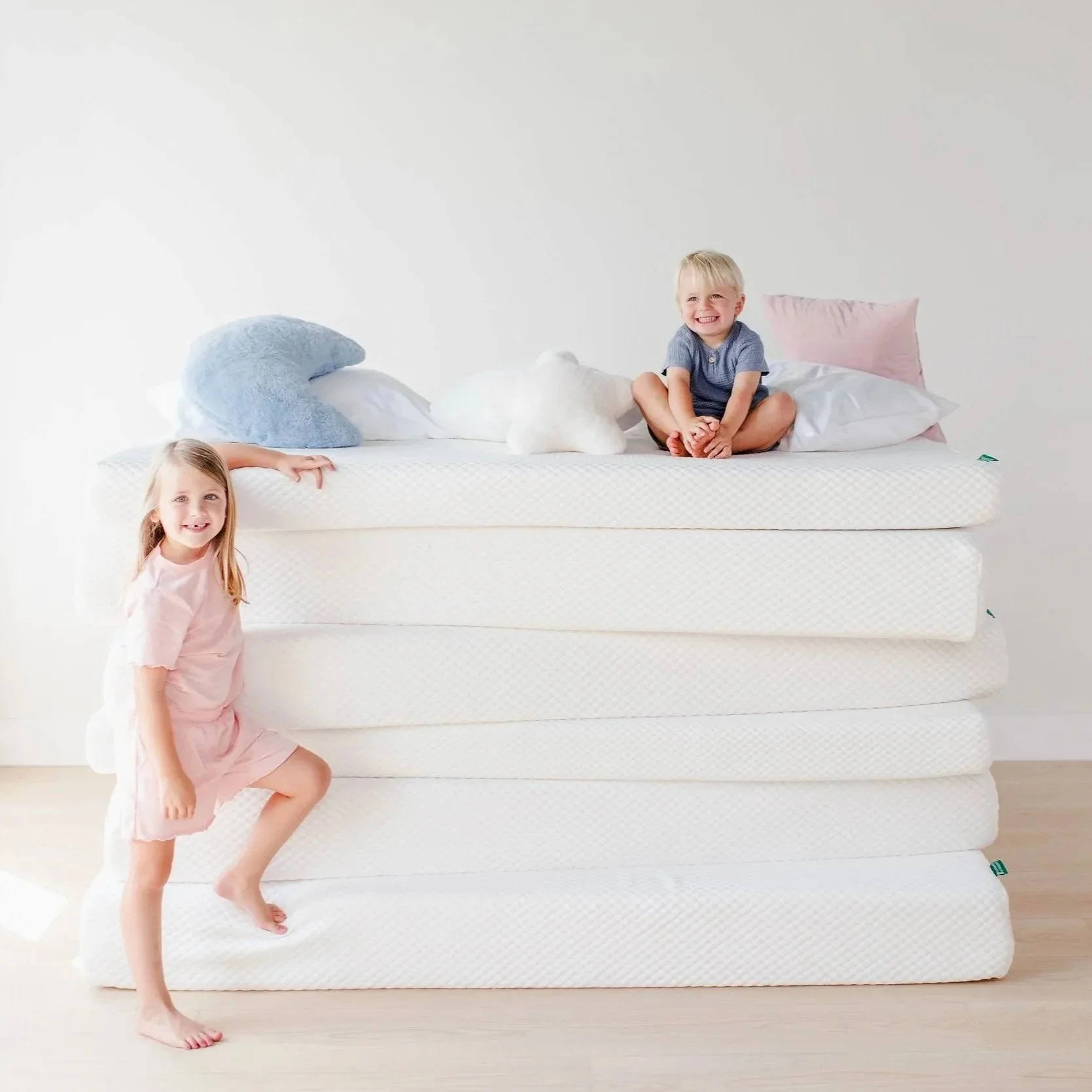 SK_LFS_PH_EVE_Bedroom_Little-Cloud-Little-Cloud-Plus_2505220015.jpg