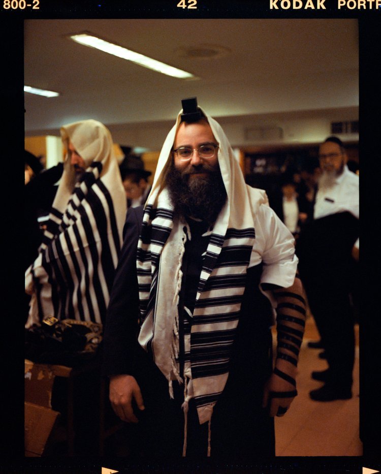 Yoni+Katz+-+Hanging+with+Hasidics+-+JPEGS+Edited+by+Marcus+Hessenberg+Photography+London--5.jpg