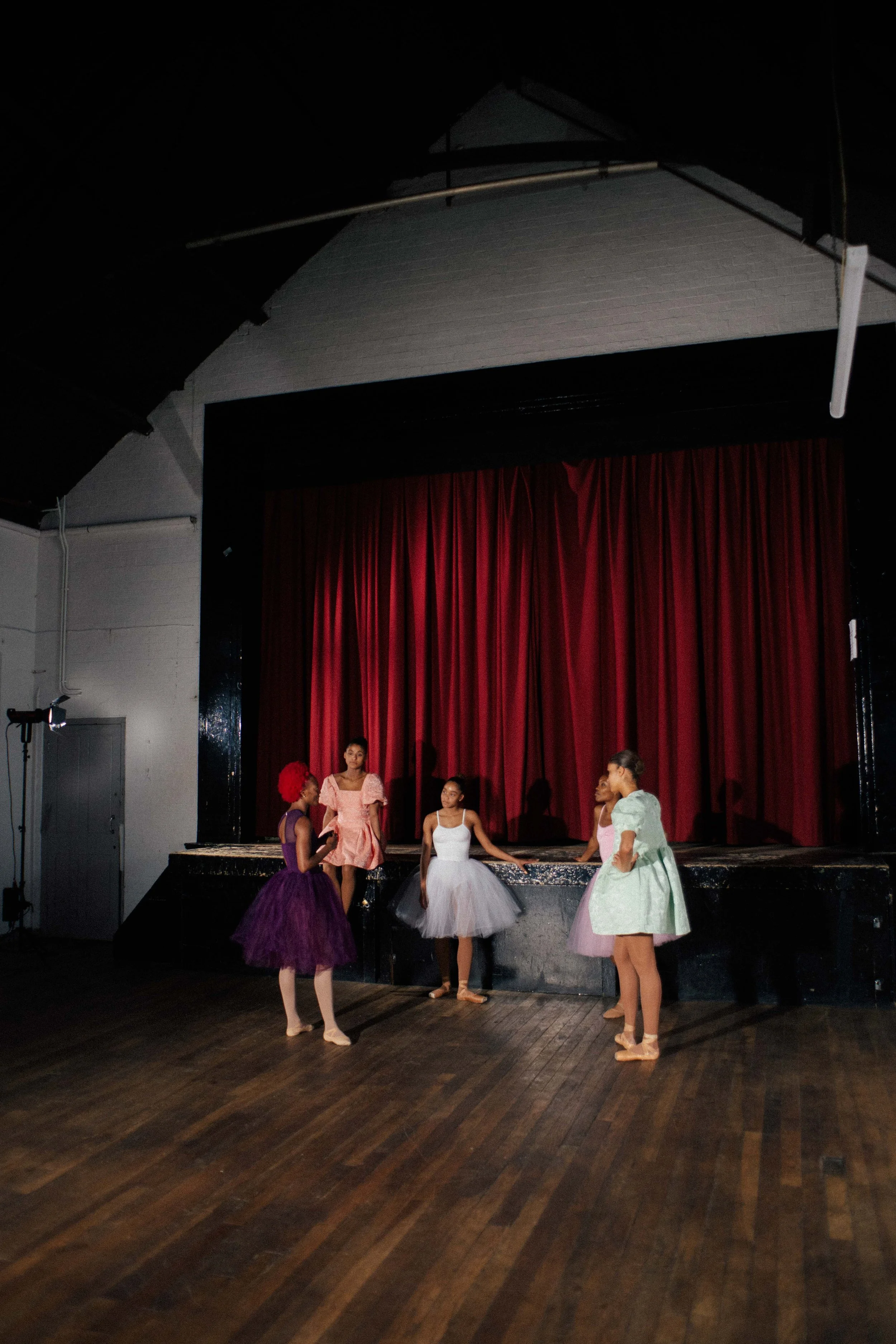 Starring Monique Jonas, Erin McShaw, Kibrea Carmichael, Rosanna Lindsey, Iman El Maghili Fisker.

In this film, you will see:
Five London based ballerinas in the dance hall working the barre and choregraphing.
Behind-the-scenes footage of the collabo