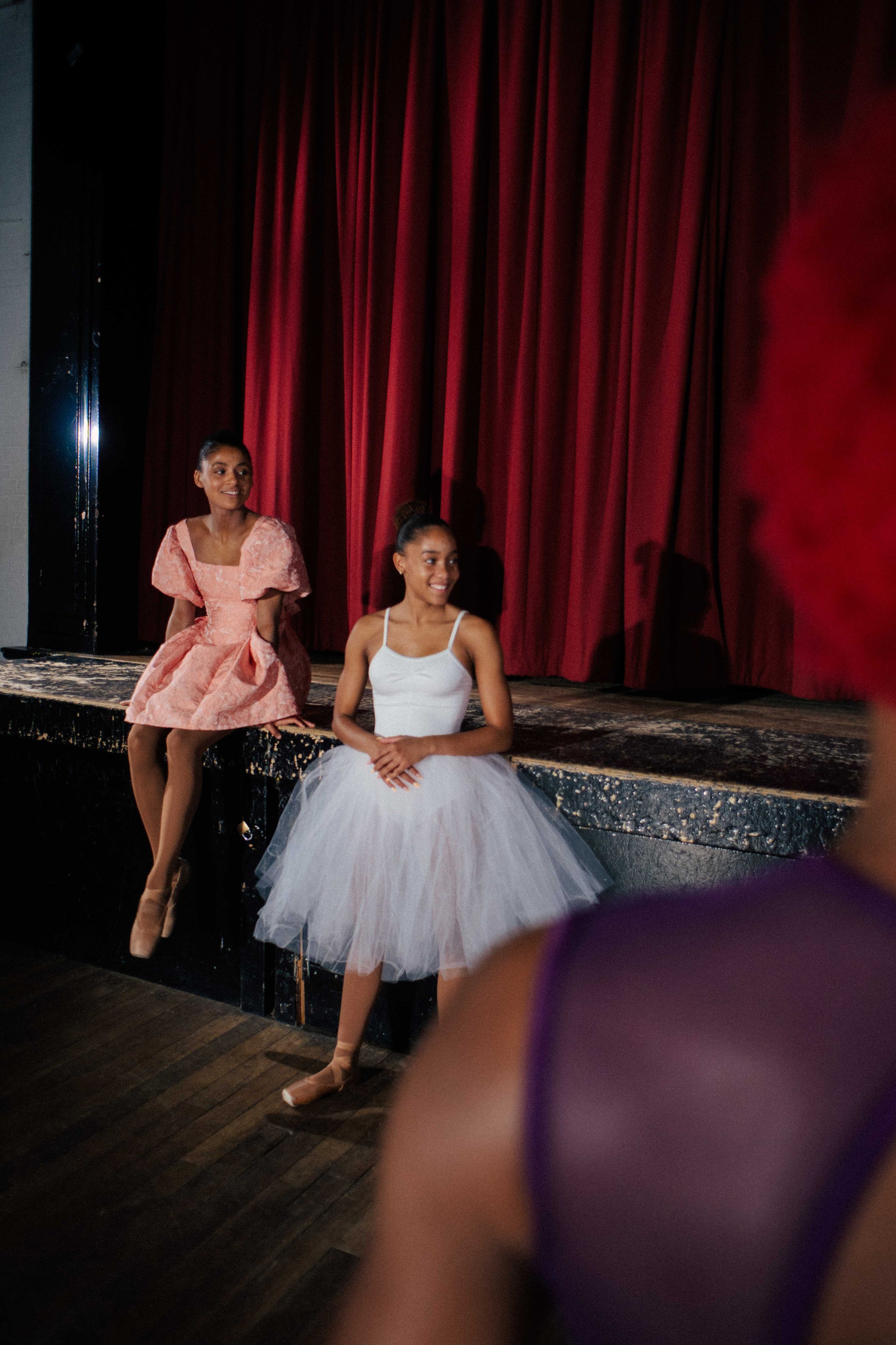 Starring Monique Jonas, Erin McShaw, Kibrea Carmichael, Rosanna Lindsey, Iman El Maghili Fisker.

In this film, you will see:
Five London based ballerinas in the dance hall working the barre and choregraphing.
Behind-the-scenes footage of the collabo