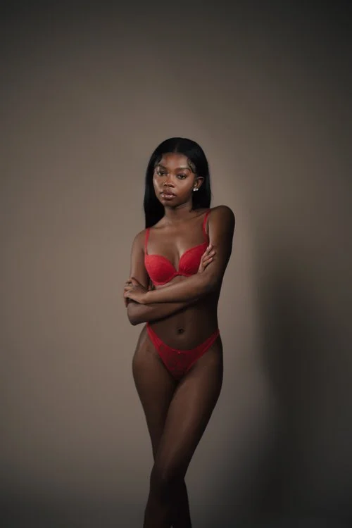 ESSIE+-+STUDIO+-+24+JPEGS+Edited+by+Marcus+Hessenberg+Photography+London--248 (1).jpg