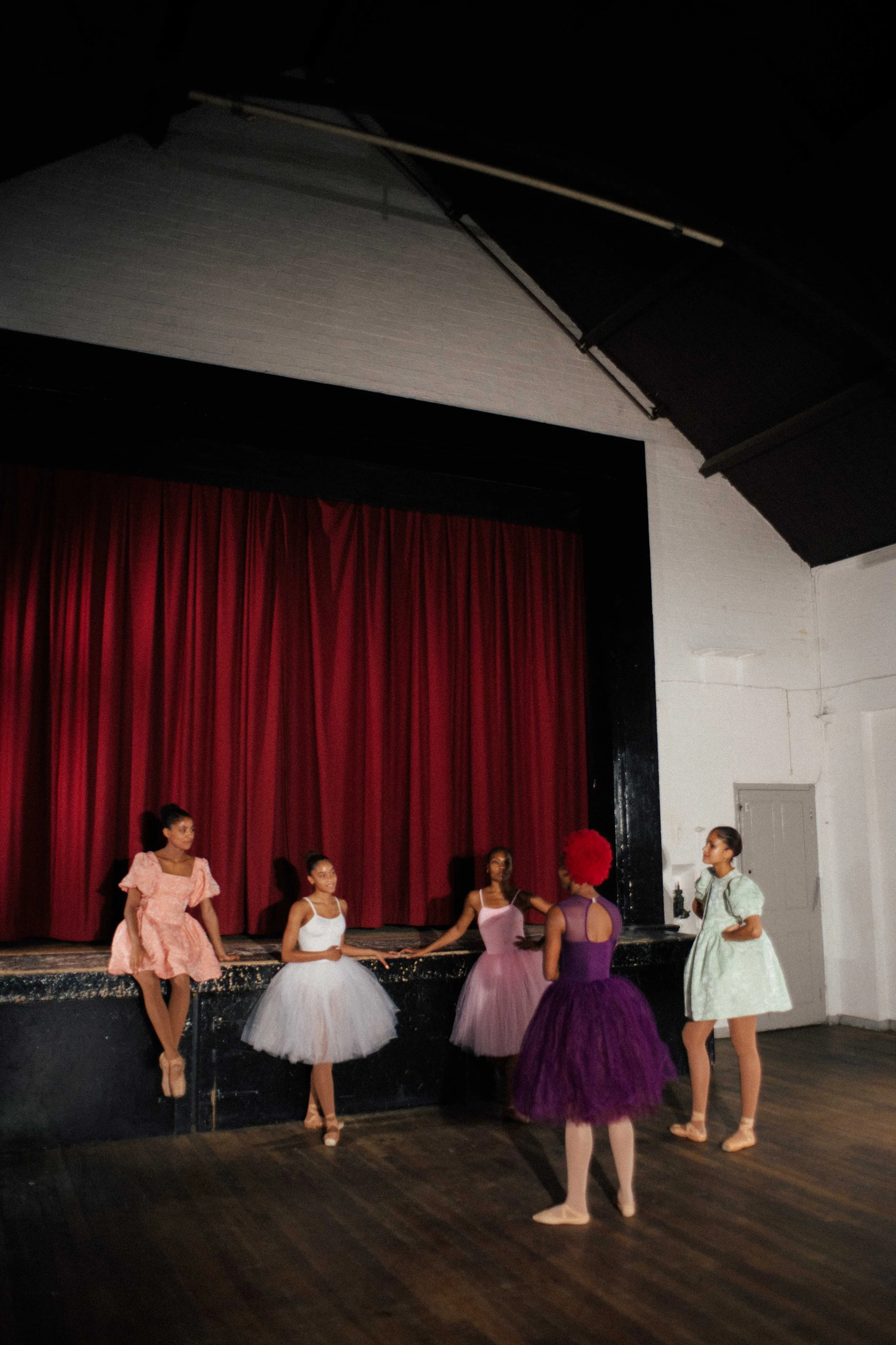 Starring Monique Jonas, Erin McShaw, Kibrea Carmichael, Rosanna Lindsey, Iman El Maghili Fisker.

In this film, you will see:
Five London based ballerinas in the dance hall working the barre and choregraphing.
Behind-the-scenes footage of the collabo