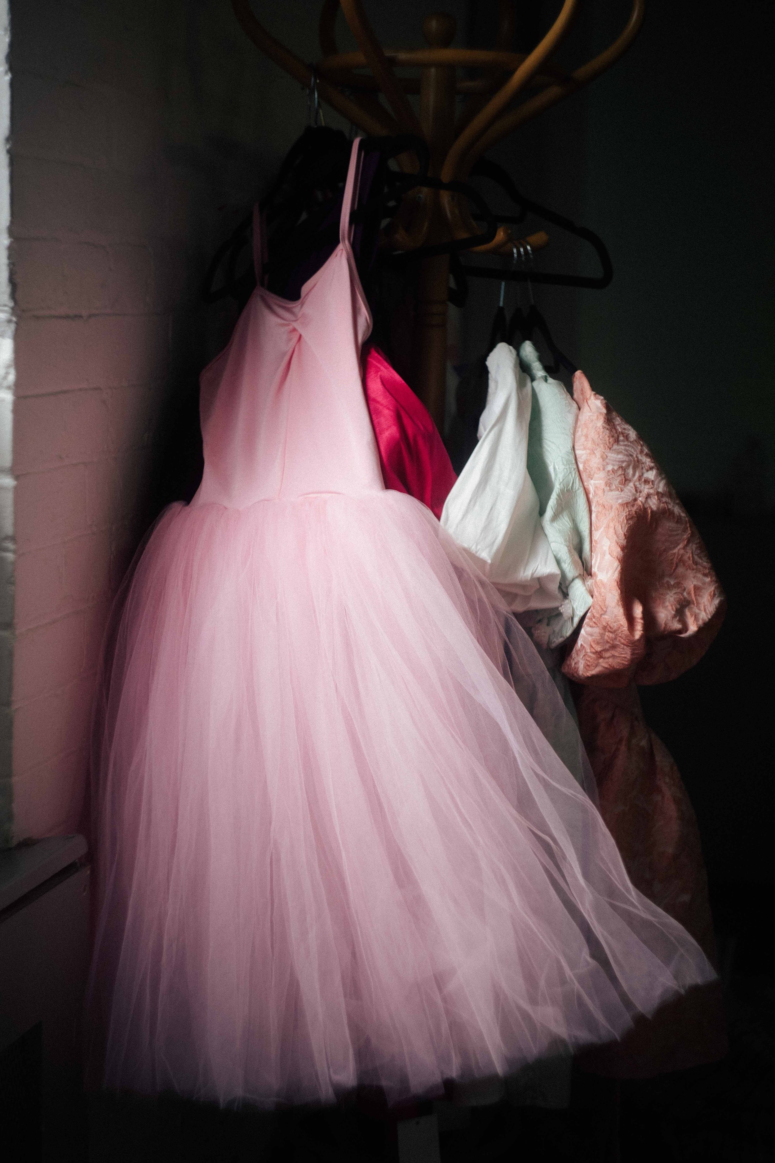 Starring Monique Jonas, Erin McShaw, Kibrea Carmichael, Rosanna Lindsey, Iman El Maghili Fisker.

In this film, you will see:
Five London based ballerinas in the dance hall working the barre and choregraphing.
Behind-the-scenes footage of the collabo