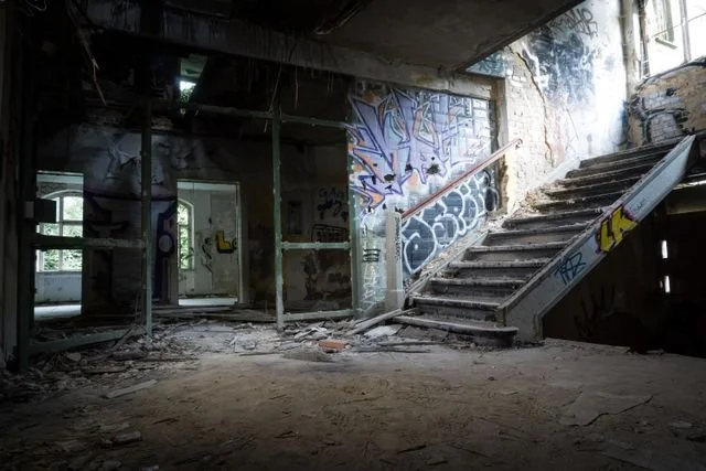 Location Hunting