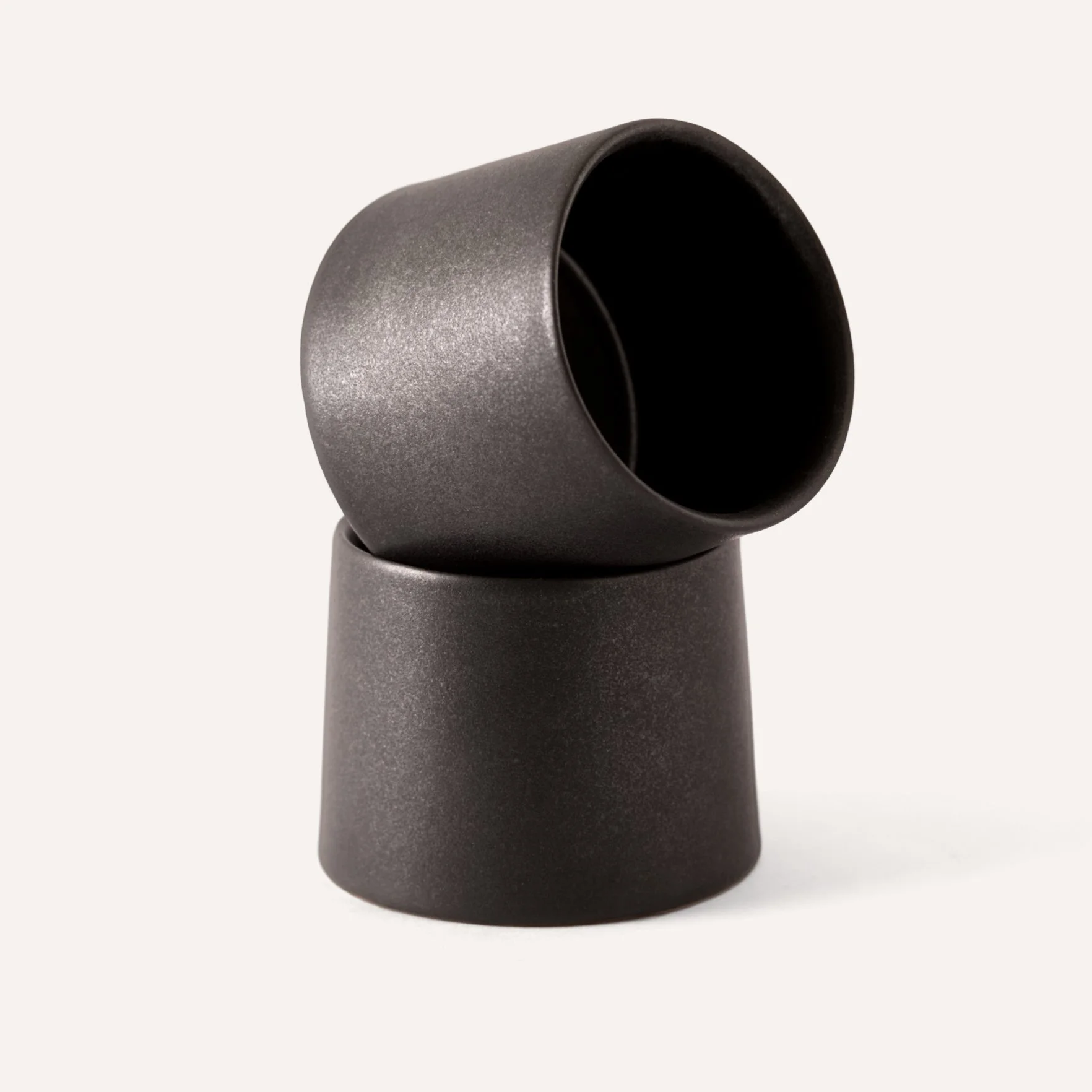 minimal-style-small-cup-black.jpg