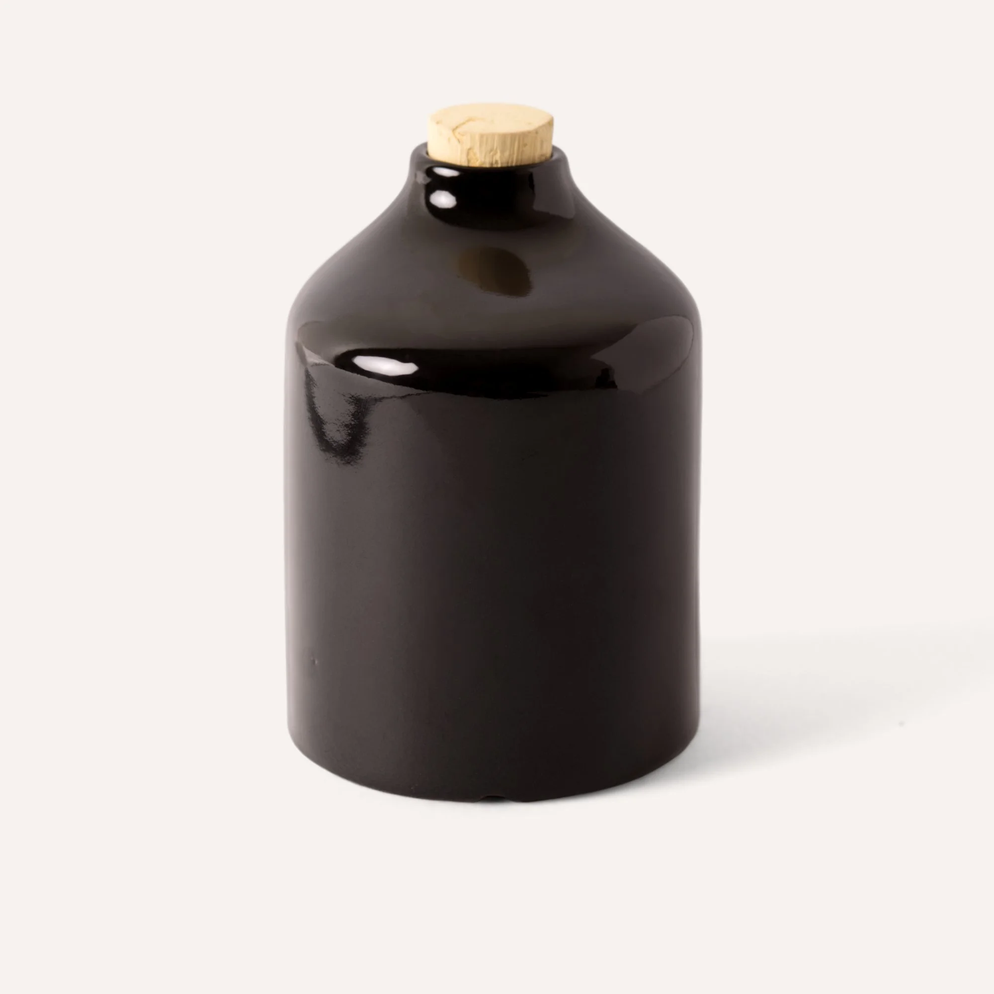 ceramic-black-carafe-glossy-black.jpg