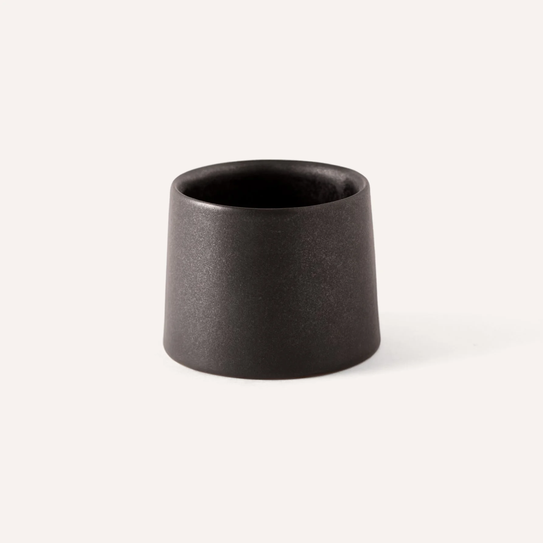 Sprout Mini | Handmade Ceramic Cup - Anthrazit Matte Black