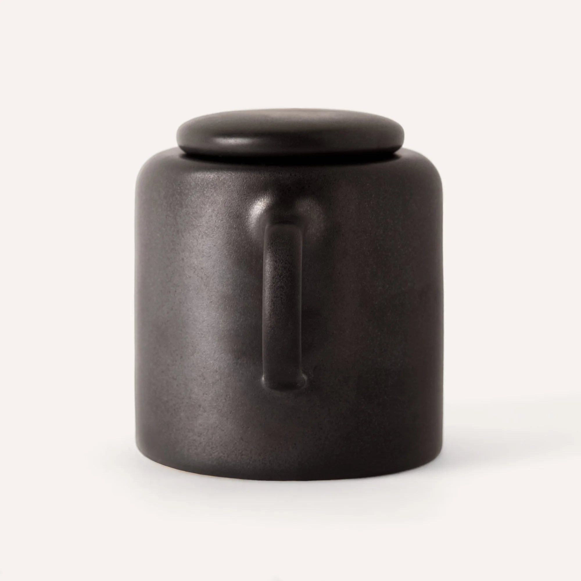 black-minimal-tea-pot.jpg