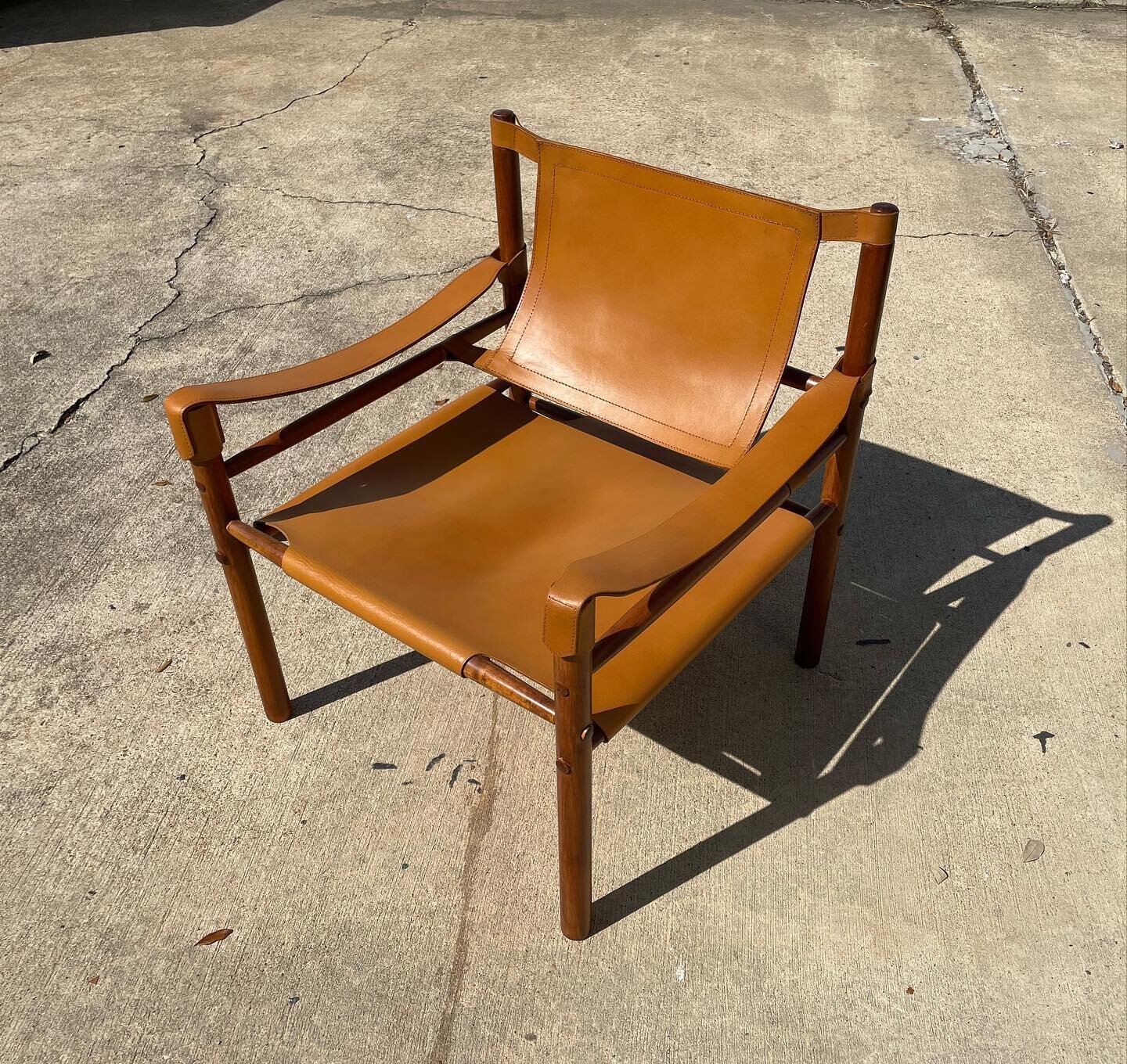 Here we have an antique South American sling chair that was restored by our team . #leatherrestoration #leatherfurniture #leatherfurnituredesign #houstoninteriordesign #leatherslingchair #houstonupholstery #houstonfurniturerepairshop