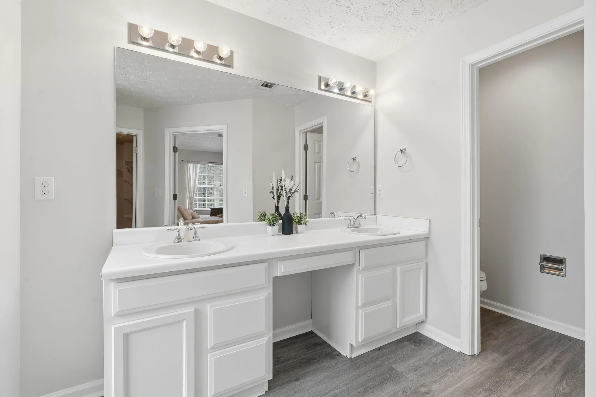 27-web-or-mls-DSC07310 John Williams.jpg