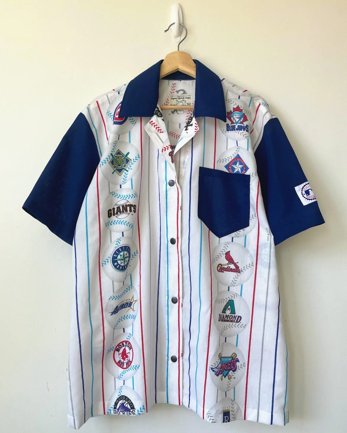 Vintage MLB Print Shirt (Large)