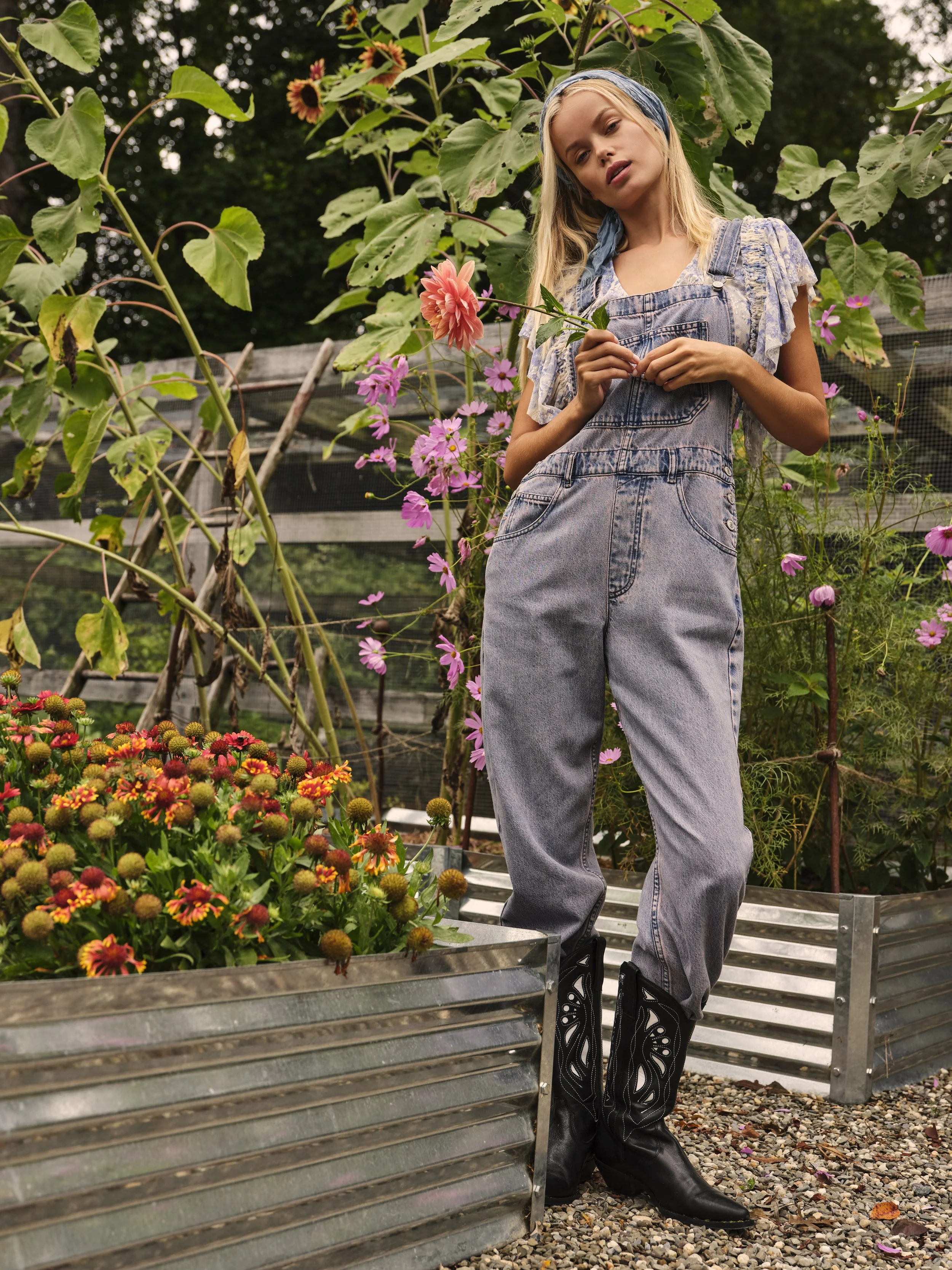 LOOK 03_20220907_FolkHeroHP3399.jpg