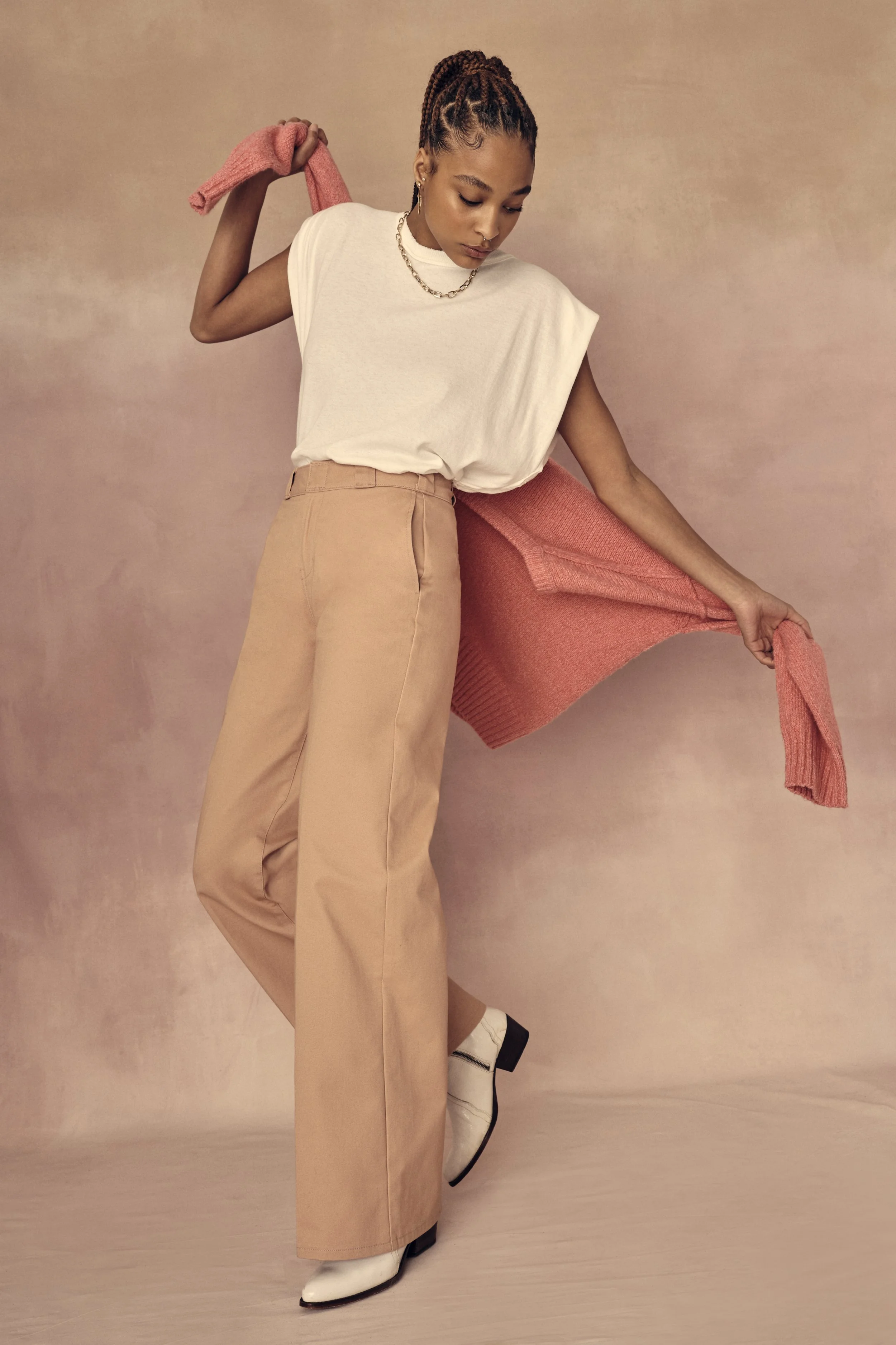 56243173_066_a-model_0001- link.JPEG