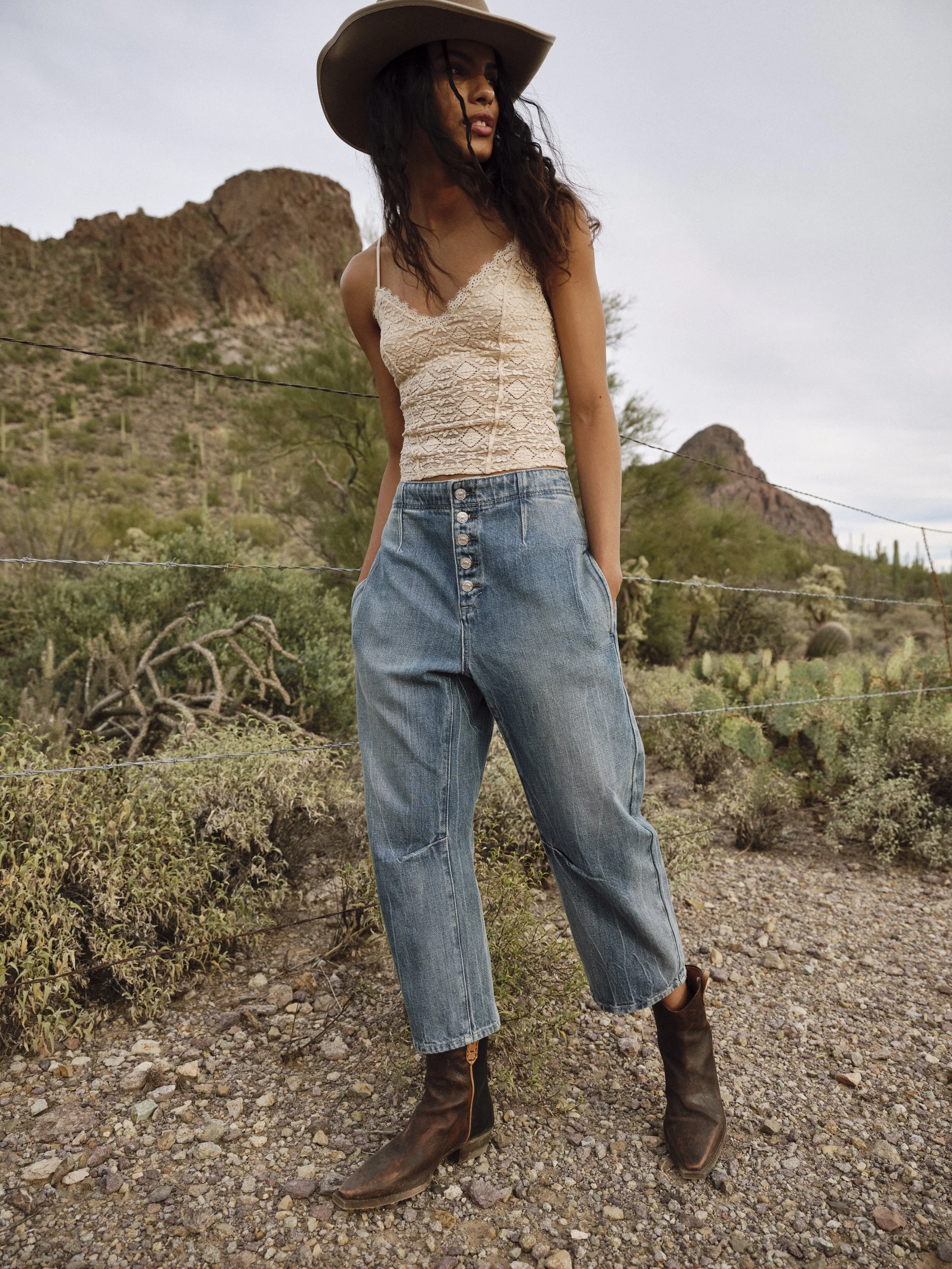 202111_SPRING RETAIL DENIM_MICHELLE+BREEZY+MILESHKA0139.JPEG