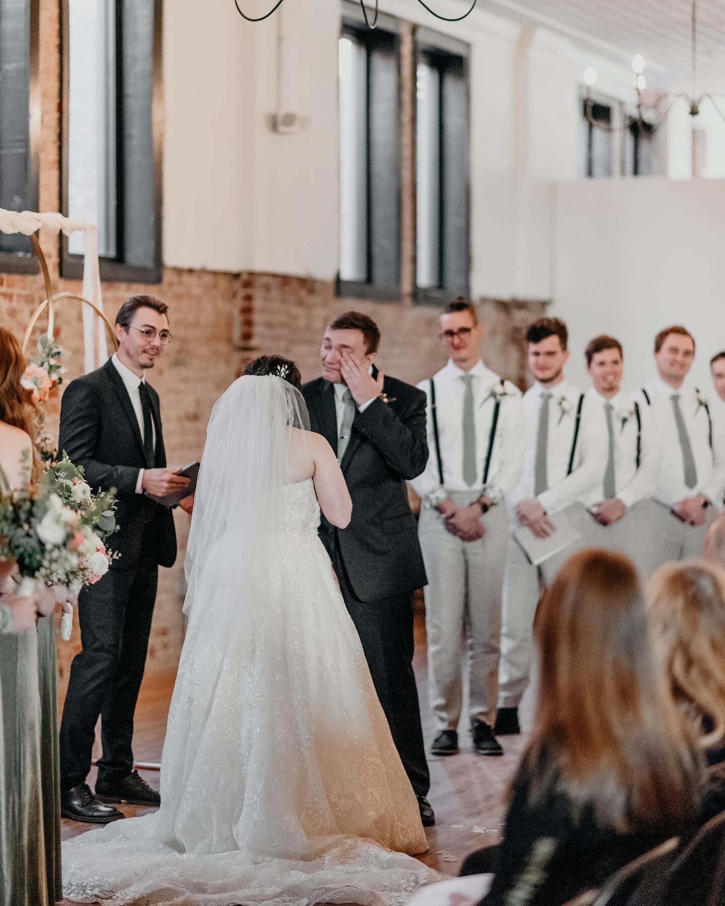 Cheers to 2023 being full of sweet moments like this in our venue. 🥂😍

Jess and AJ, what an honor it was to host you guys as our FIRST couple back in October ☺️