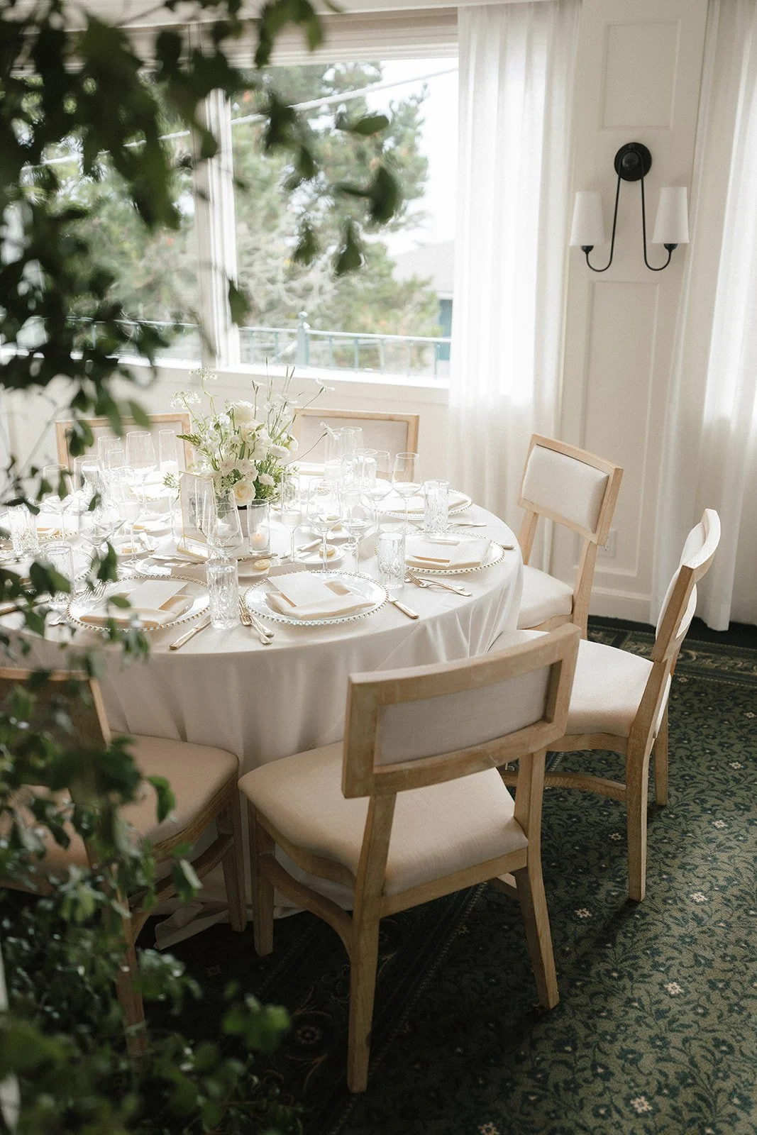 reception table with white centerpiece