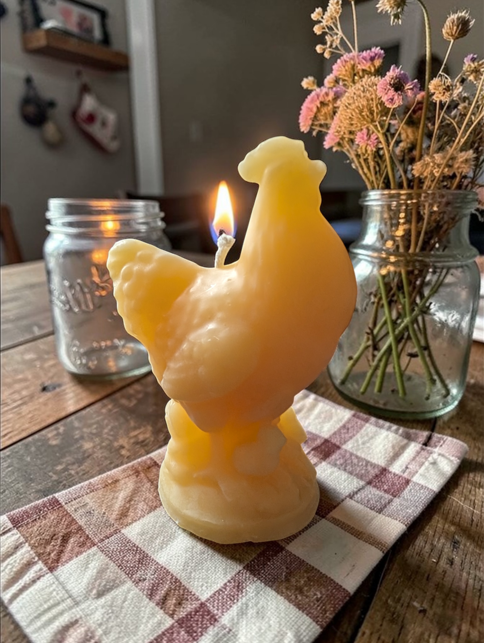 100% Beeswax Hen Candles