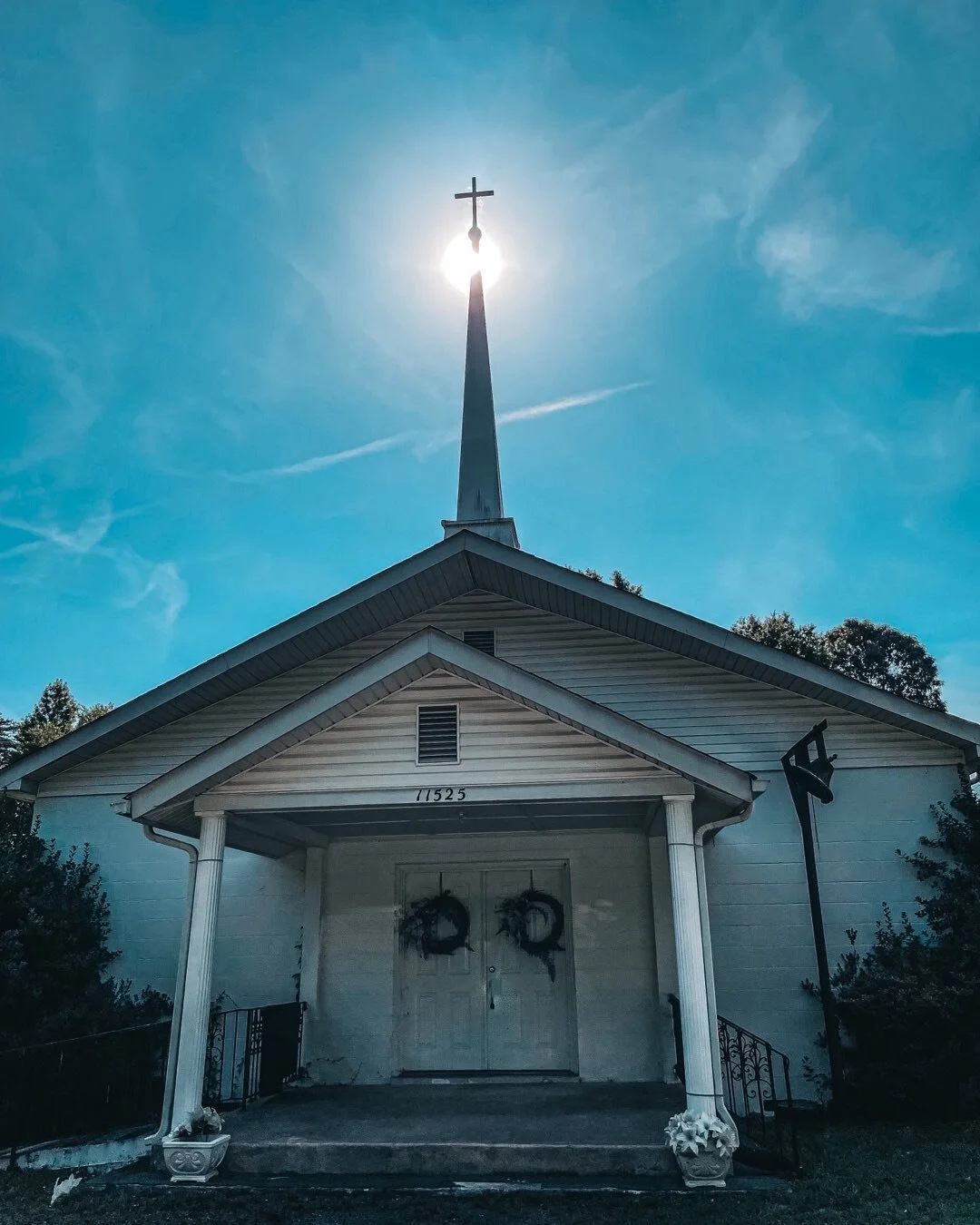 Sounds like a country song, but driving a backroad today I found this little old church. And the sun? Well, you can’t miss God’s signs. #solstice2022 #happysolstice