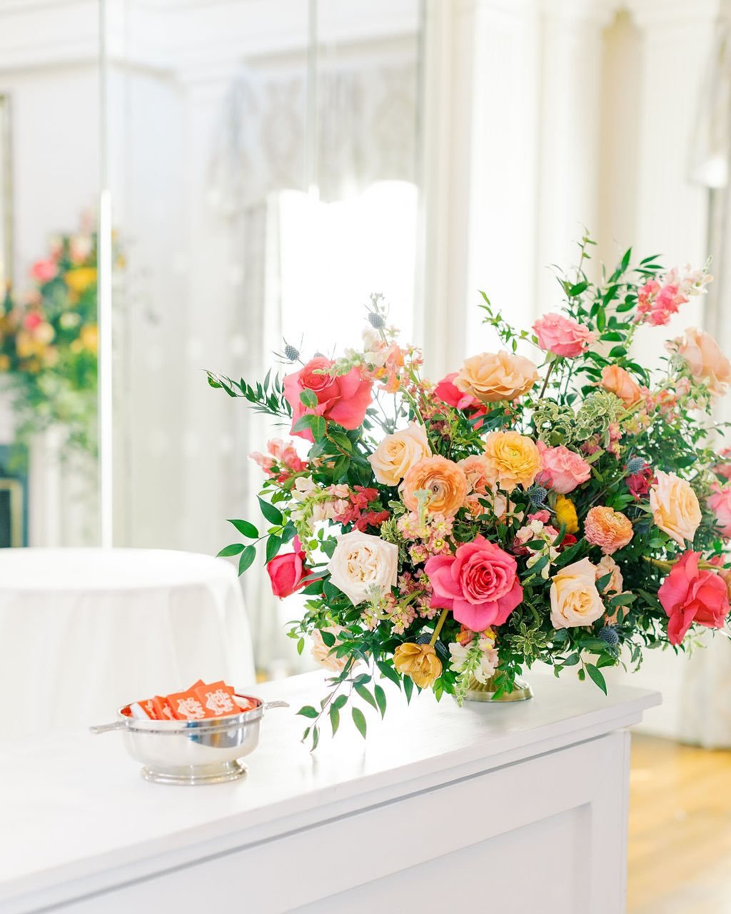 Colors that make my heart warm &amp; fuzzy 💕

Fun fact: I&rsquo;m using a very similar color palette for my own wedding in April...stay tuned!

Photo: @jodigrayphotography 
Venue: @capefearcountryclub 
Planning: @betrothedandboundevents 
Florist: @s