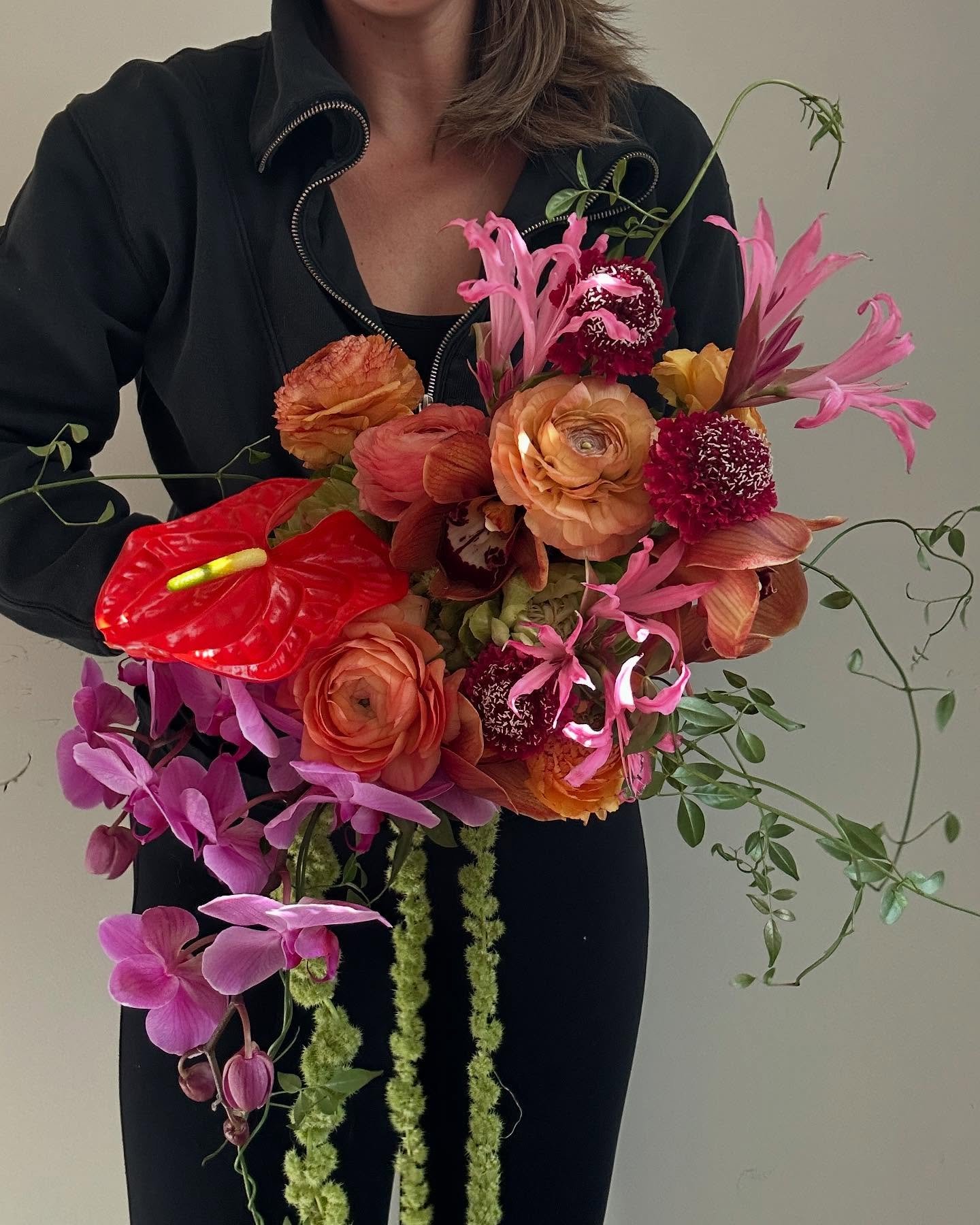 From the inspiration board to reality... how did we do?! ⏩️ swipe to see where this design vision started and how it came to life!

I really loved working on this wedding&ndash; the colors, the contrast between minimalism and maximalism, the venue wa
