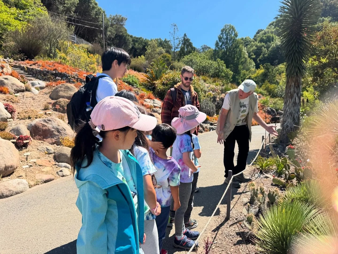 🌿 Field Trip Day Magic! 🌿
Today our students stepped into a living storybook at the botanical garden! From towering redwoods to fragrant herbs used in Chinese medicine, every step brought us closer to the wonders of nature. 🍂🌸

We smelled, touche