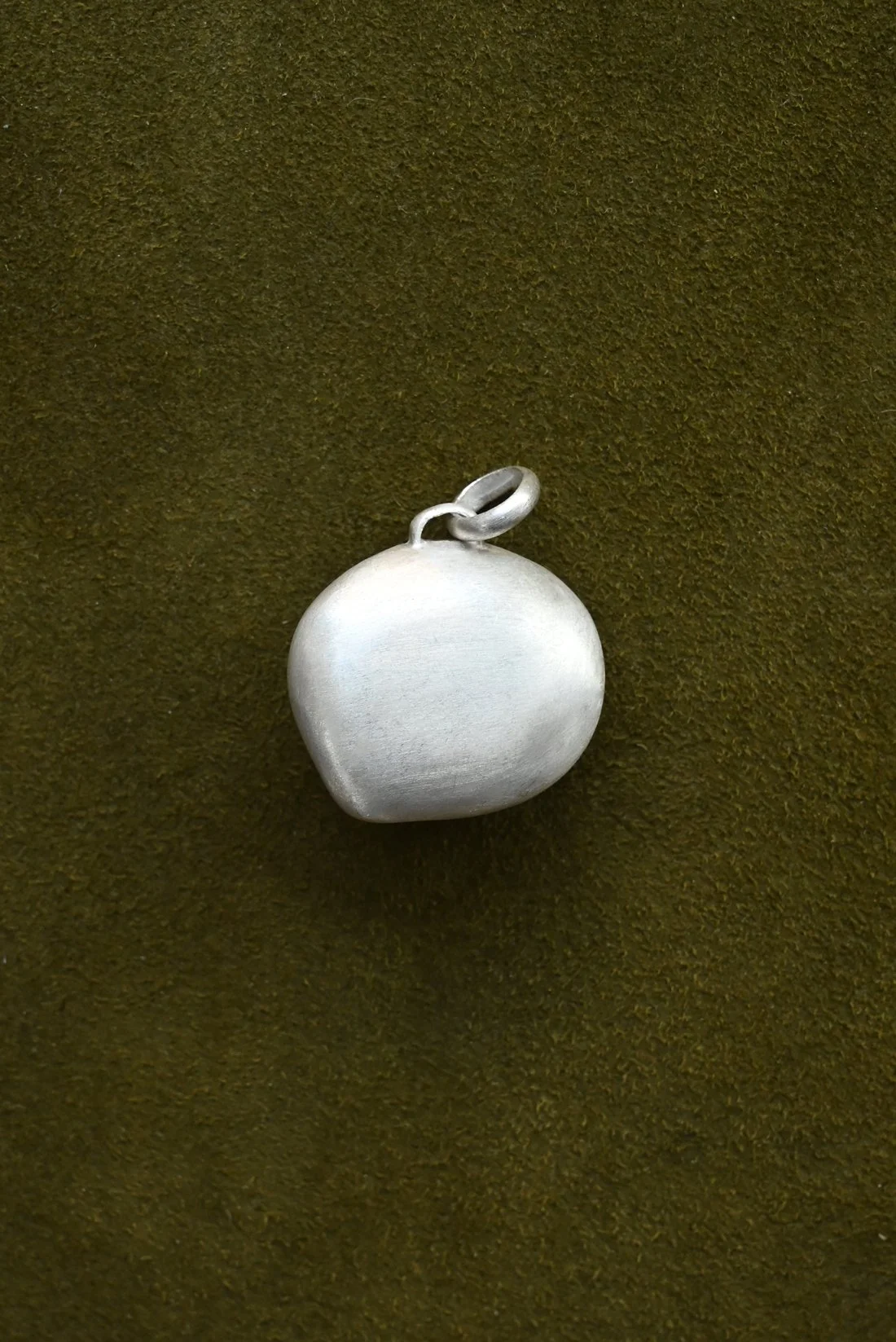 Dunton_Ellerkamp_Shell_Pendant_Nov_13.jpg