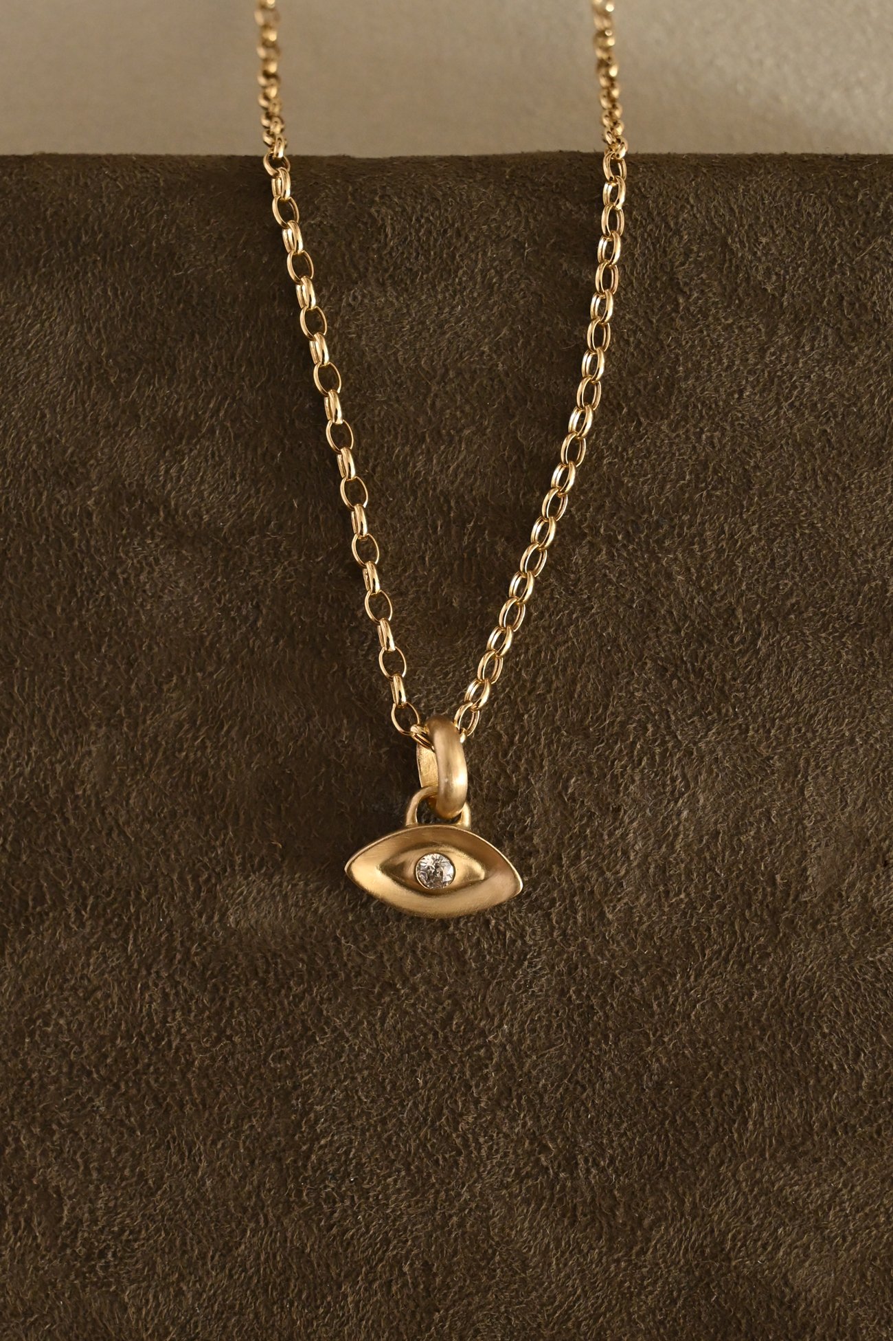 Dunton-Ellerkamp-Gold-Diamond-Evil-Eye-On-Chain-1.jpg