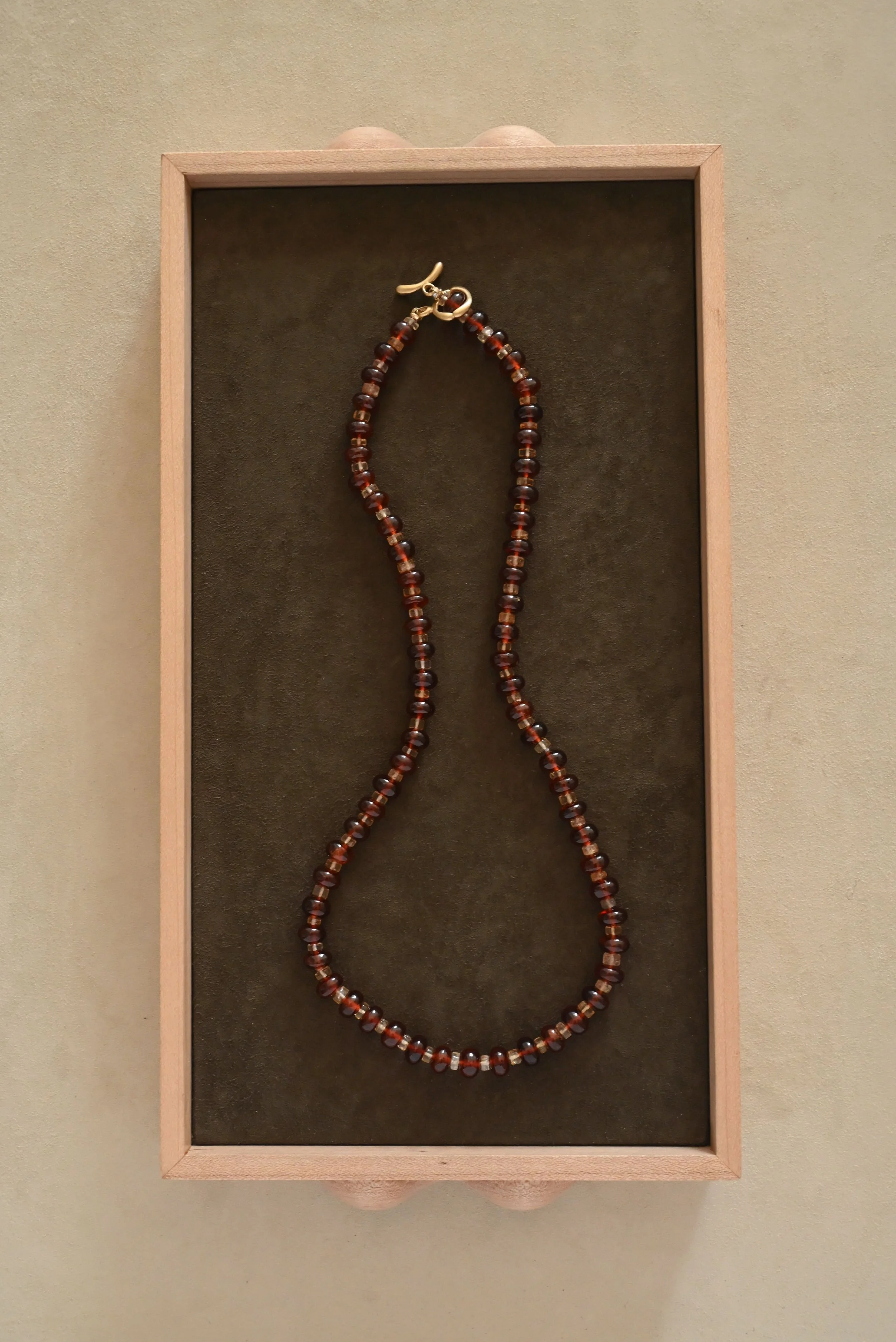 Dunton-Ellerkamp-Fall-Capsule-2026-Web-Garnet-Citrine-Necklace-2.jpg