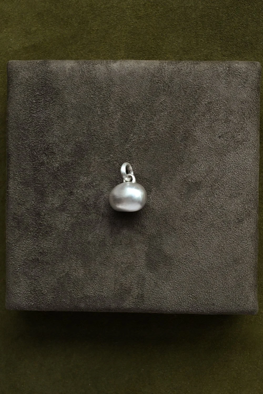 Dunton_Ellerkamp_Silver_Shell_Pendant_17.jpg