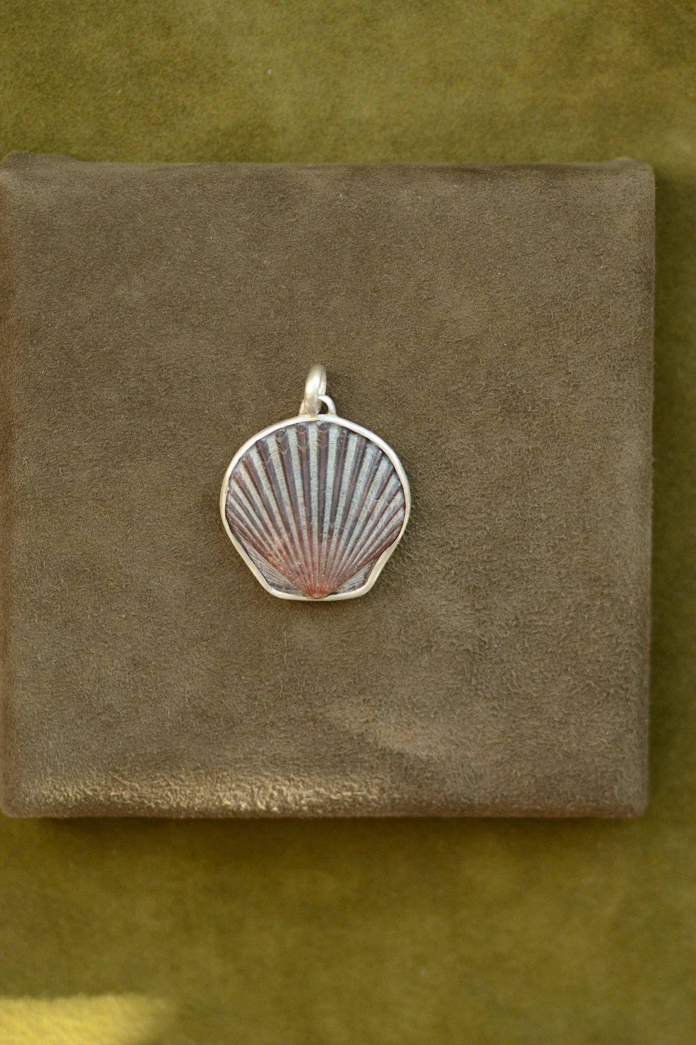 Dunton_Ellerkamp_Shell_Pendants_Fall_Capsule_2_web-16.jpg (Copy)