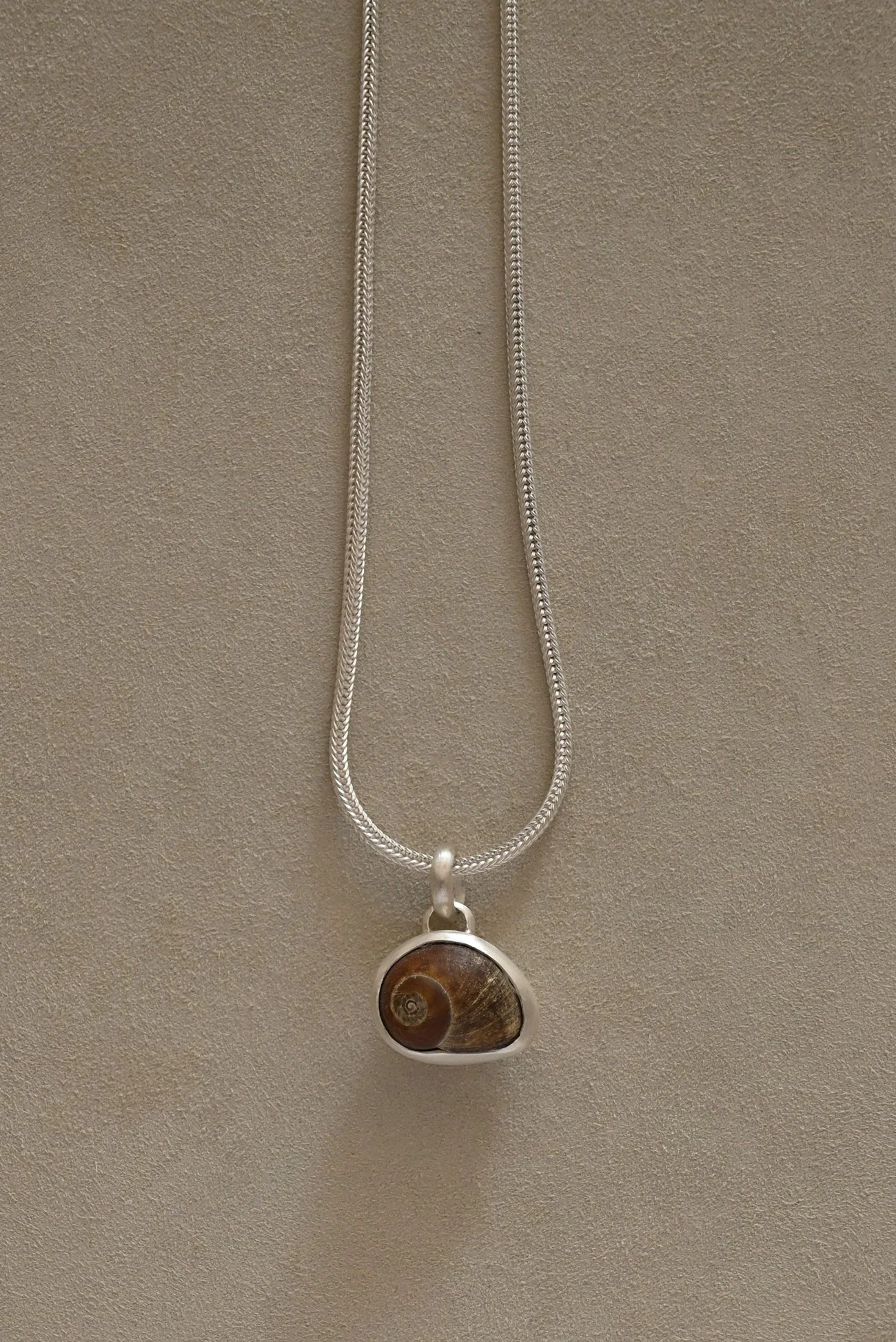 Dunton-Ellerkamp-Silver-Shell-Pendant-Web-5.jpg