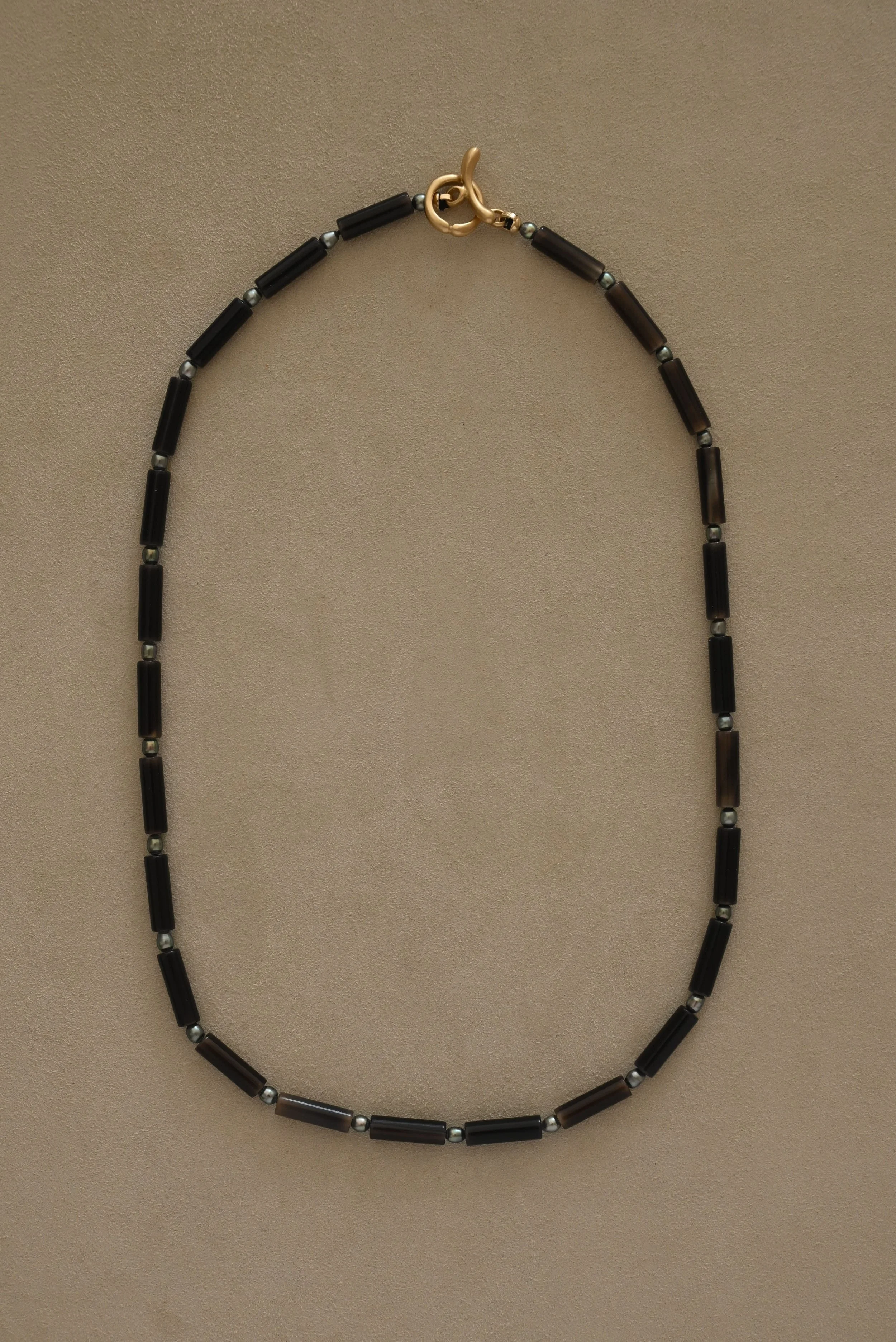 Dunton-Ellerkamp-Fall-Capsule-2026-Web-Agate-Pearl-Necklace.jpg