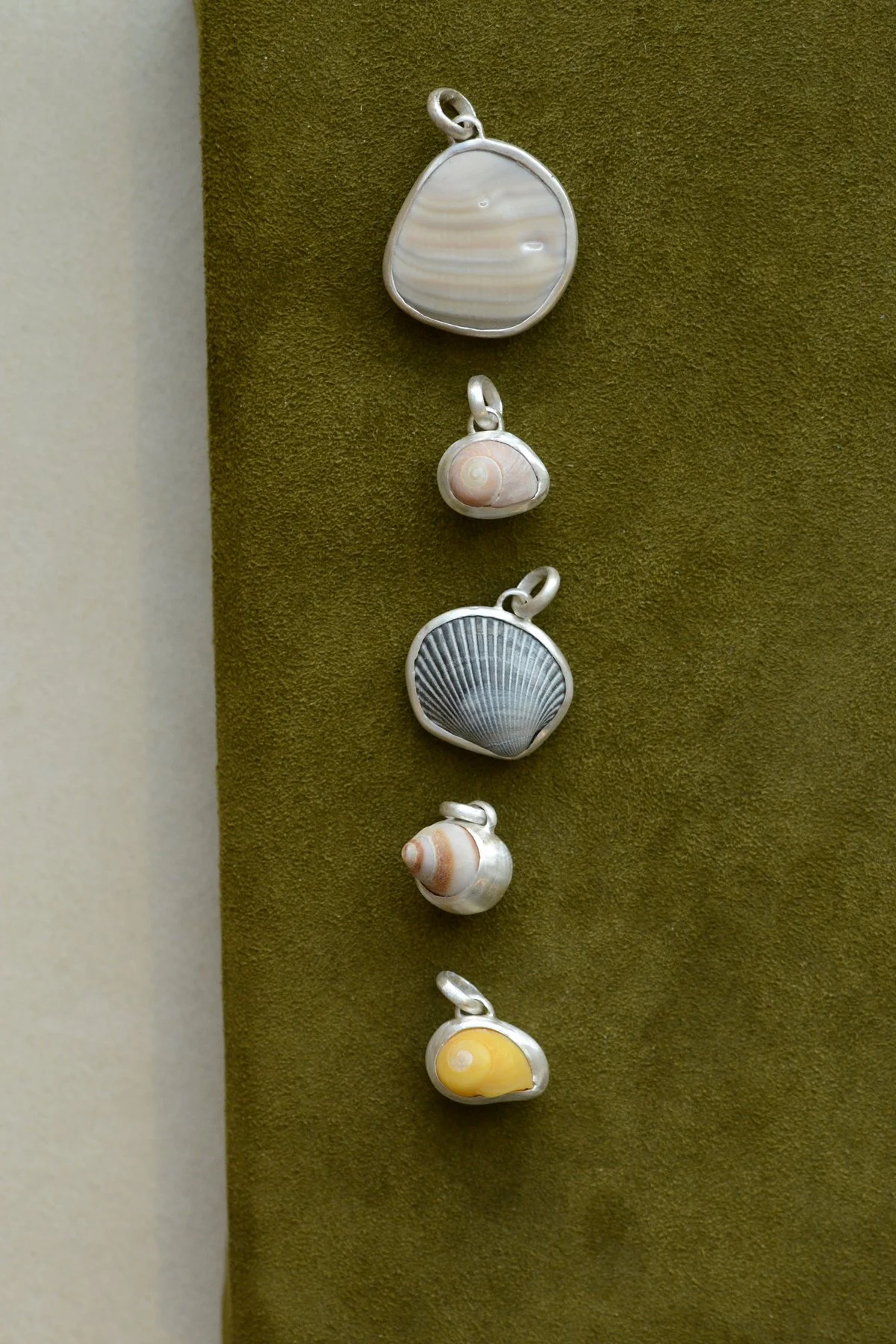 Dunton_Ellerkamp_Shell_Pendants_Jewelry_Web_1.jpg