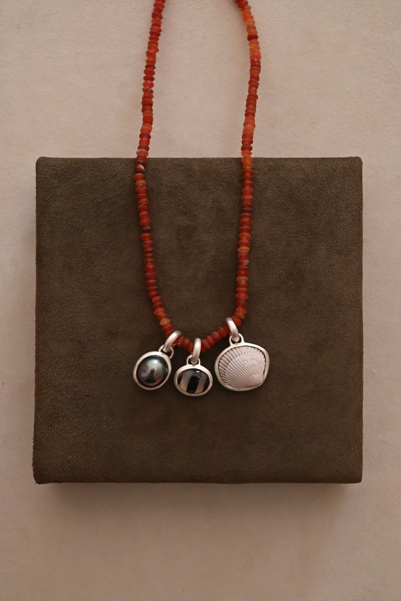 Dunton-Ellerkamp-Shell-Pendants-July-2026-20.jpg