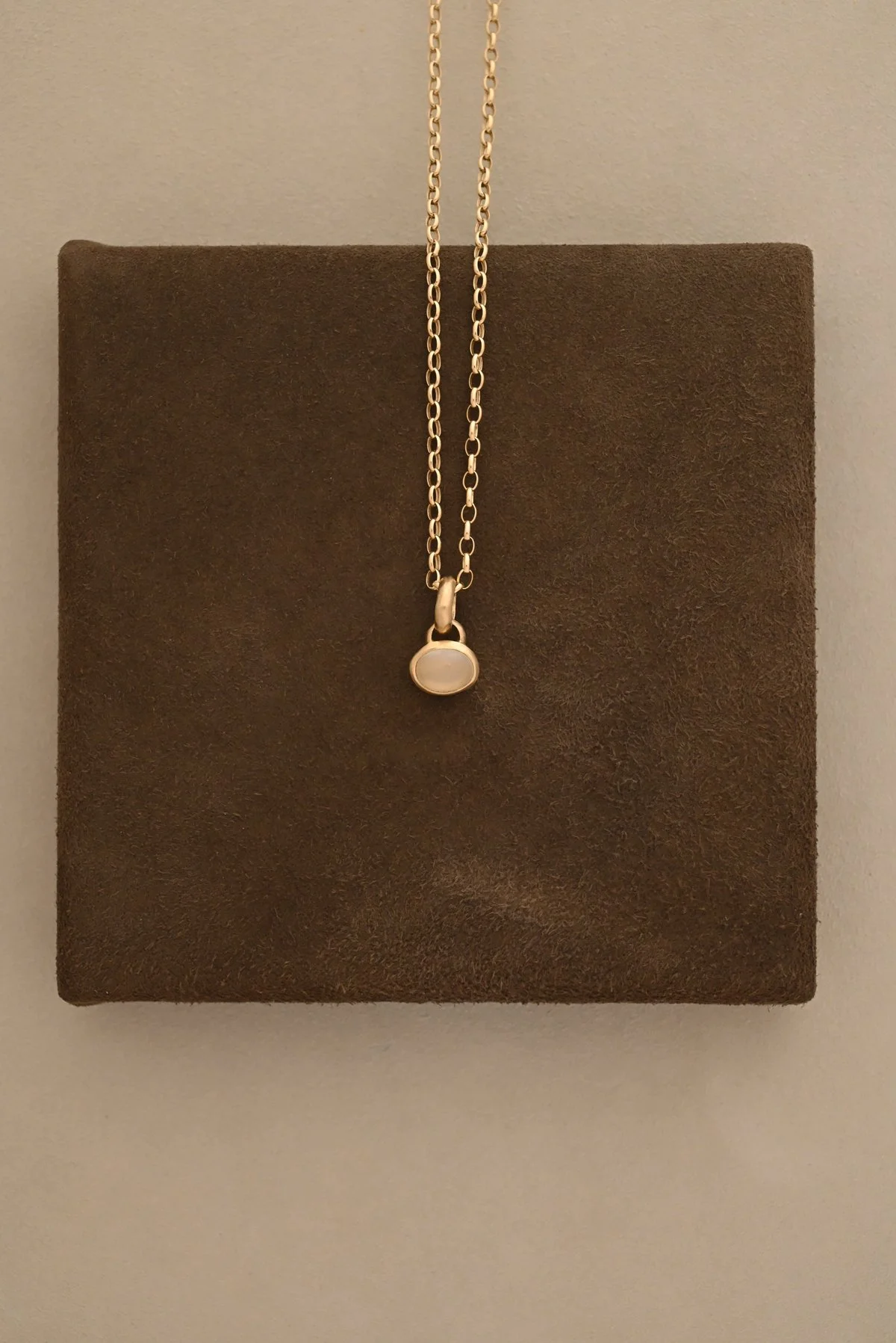 Dunton-Ellerkamp-Gold-Moonstone-Pendant-3.jpg