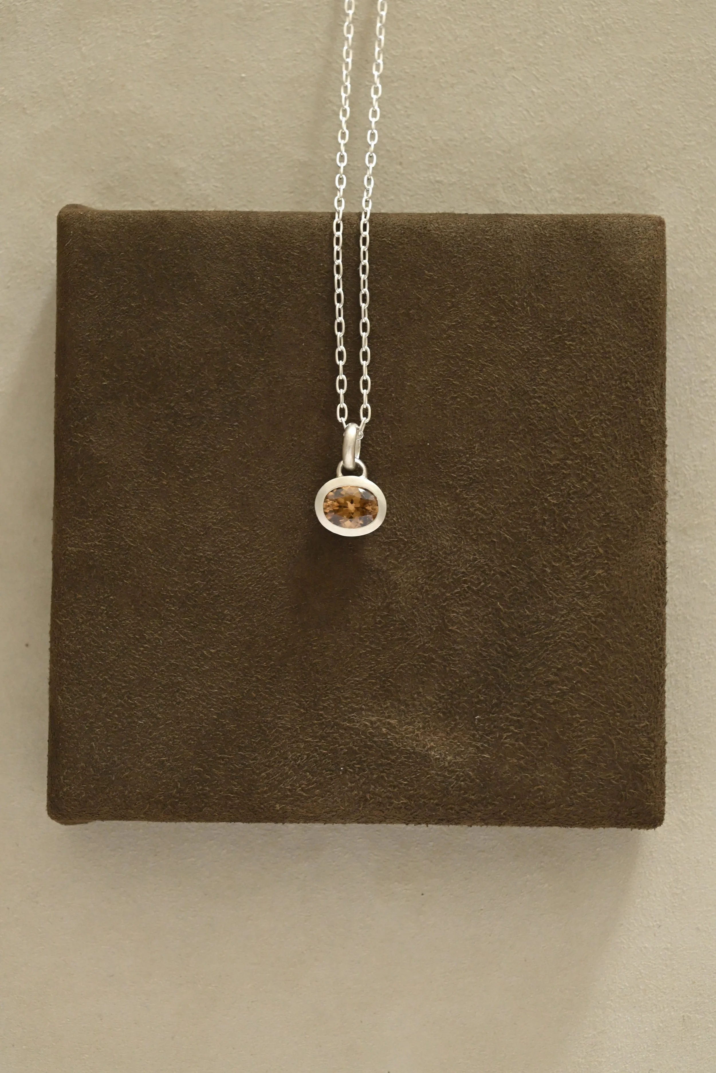 Dunton-Ellerkamp-Fall-Capsule-Collection-2026-Brown-Zircon-Pendant-5.jpg