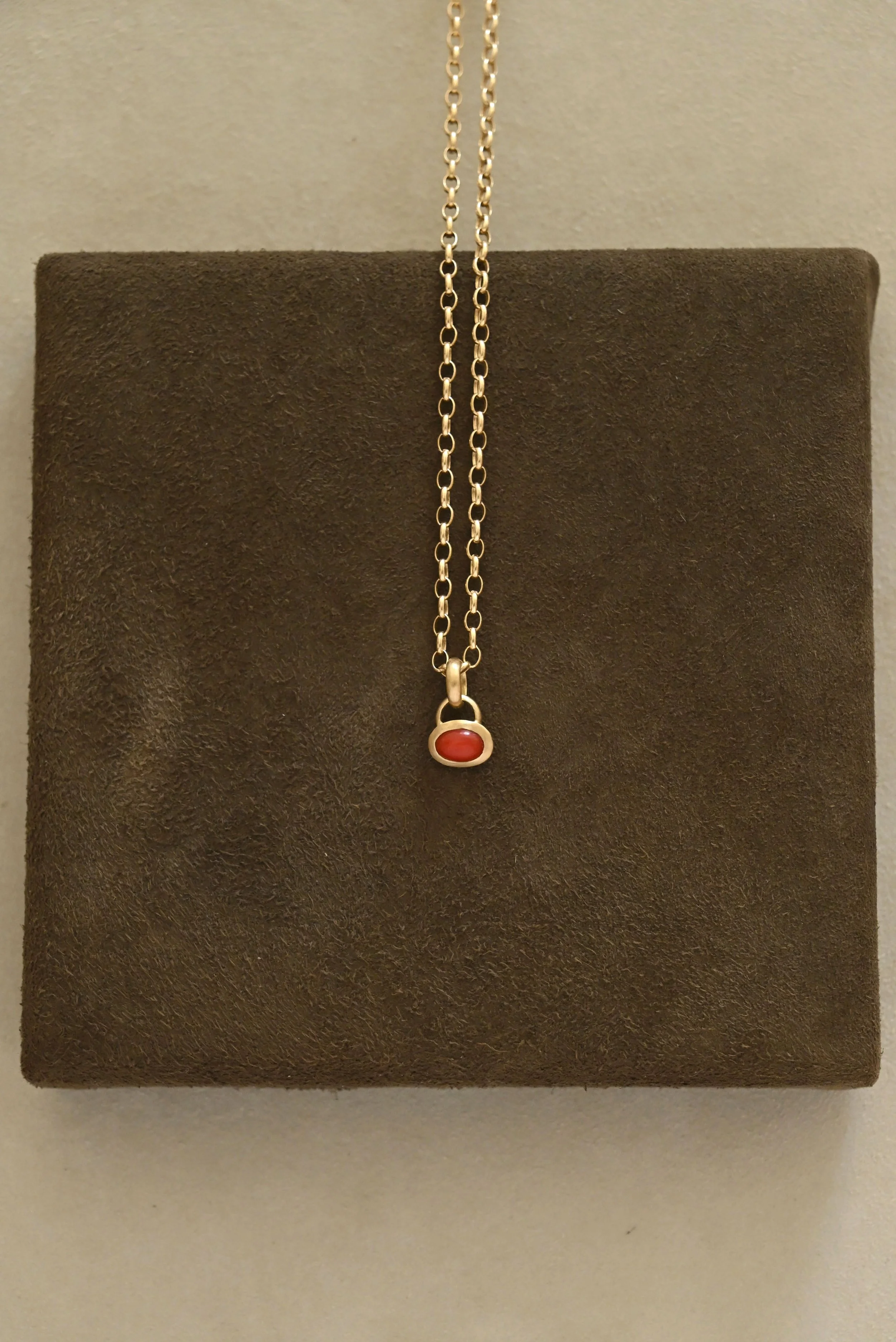 Dunton-Ellerkamp-Fall-Capsule-Collection-2026-Gold-Coral-Pendant-No-1-1.jpg