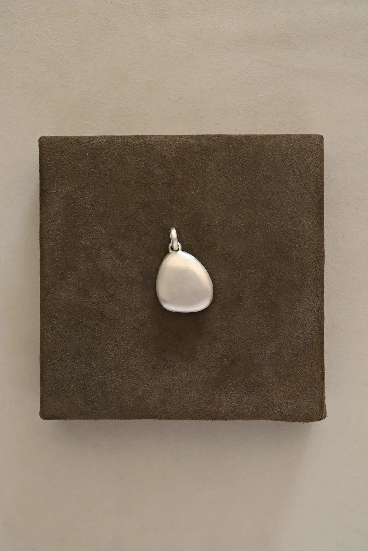 Dunton_Ellerkamp_Clam_Shell_2.jpg