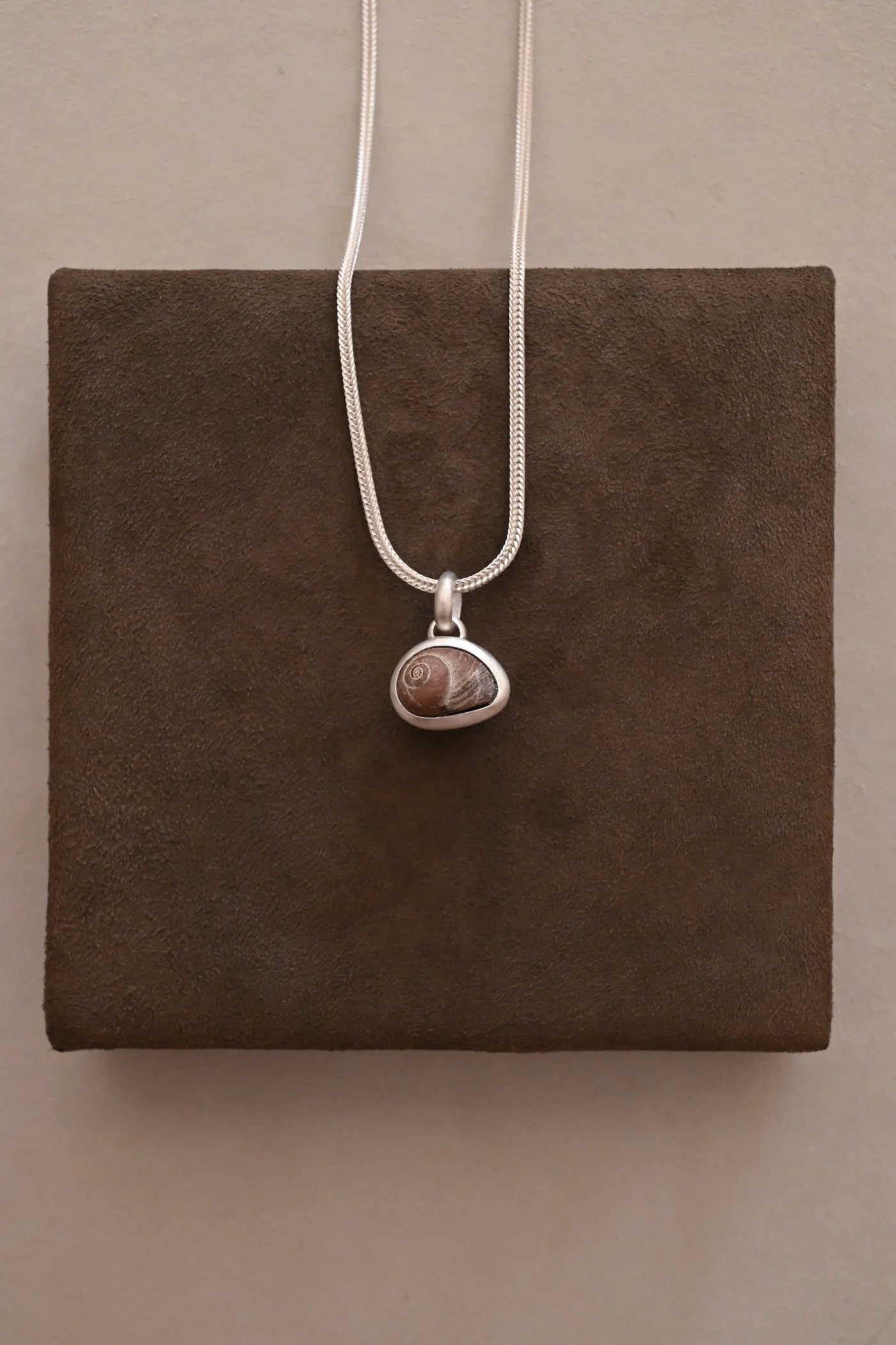 Dunton-Ellerkamp-Shell-Pendants-July-2026-16.jpg