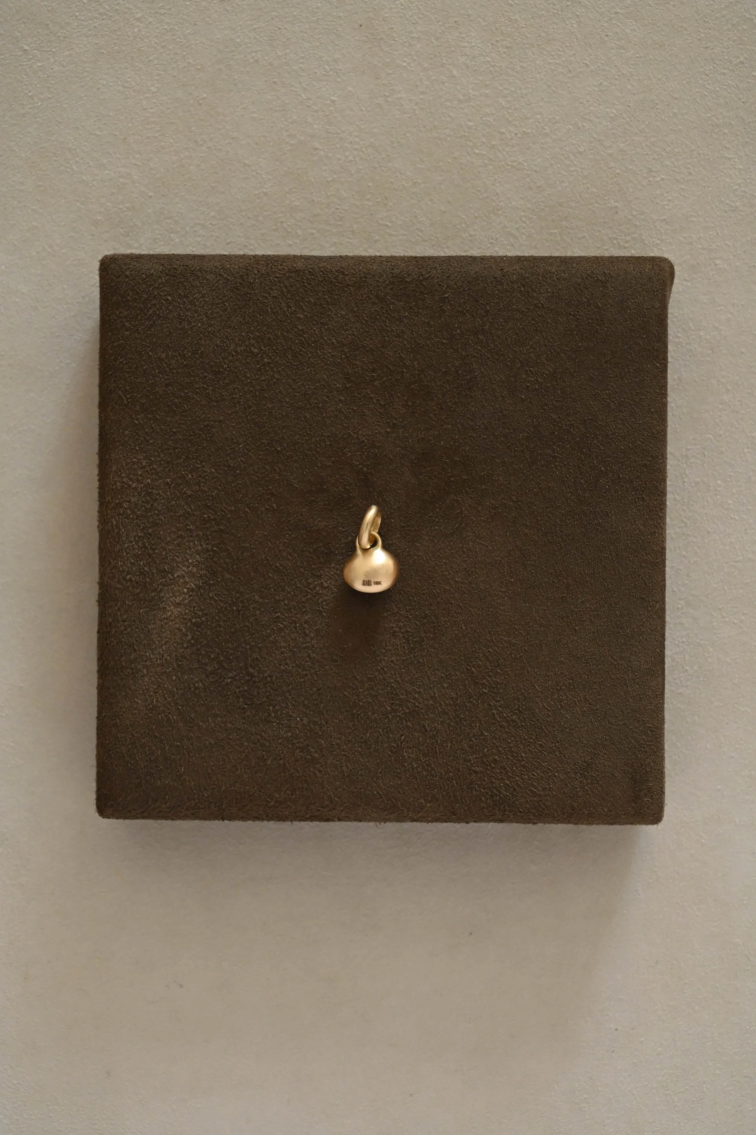 Dunton-Ellerkamp-Fall-Capsule-Coral-Pendant-Back-1.jpg