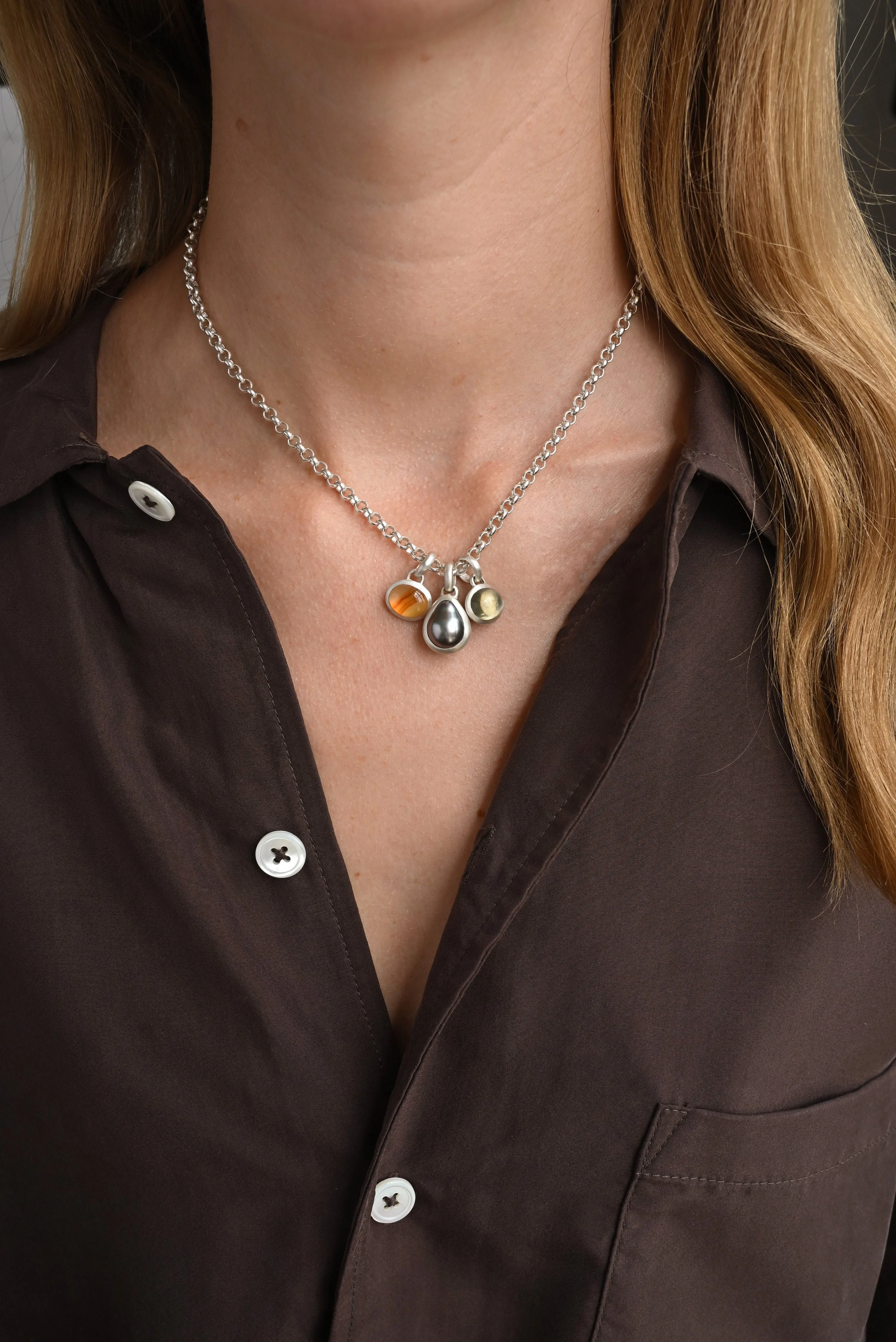 Dunton-Ellerkamp-Fall-Capsule-Collection-2026-Oliver-Necklace-4-6mm-Charms-Green-Moonstone.jpg