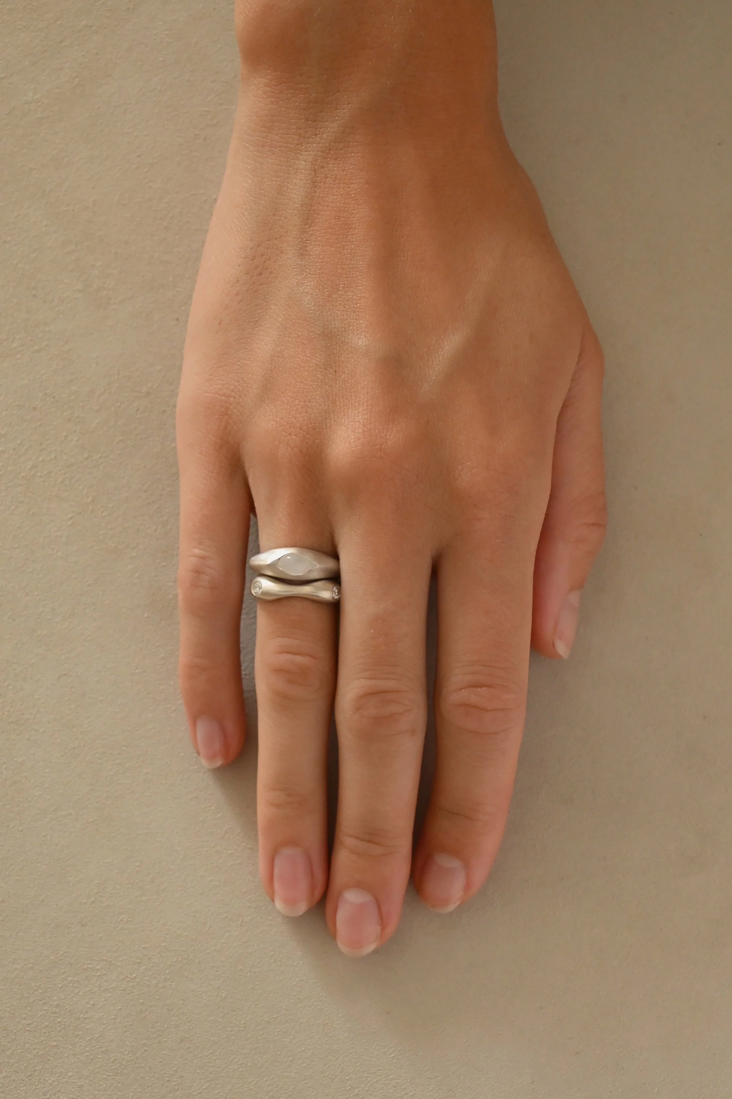 Dunton-Ellerkamp-Fall-Capsule-Collection-2026-Ellipse-Ring-Moonstone-2.jpg