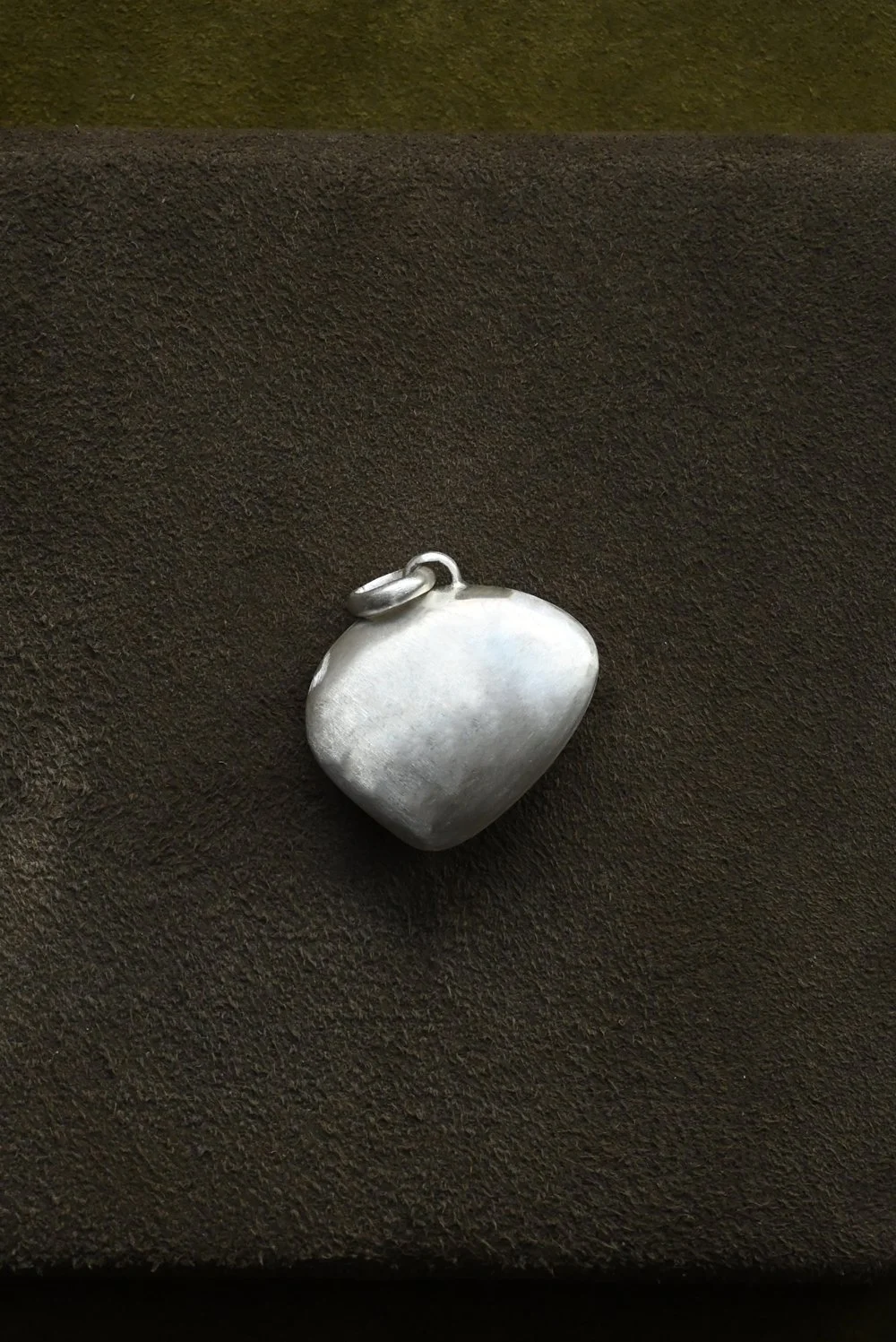 Dunton_Ellerkamp_Shell_Pendant_Nov_15.jpg
