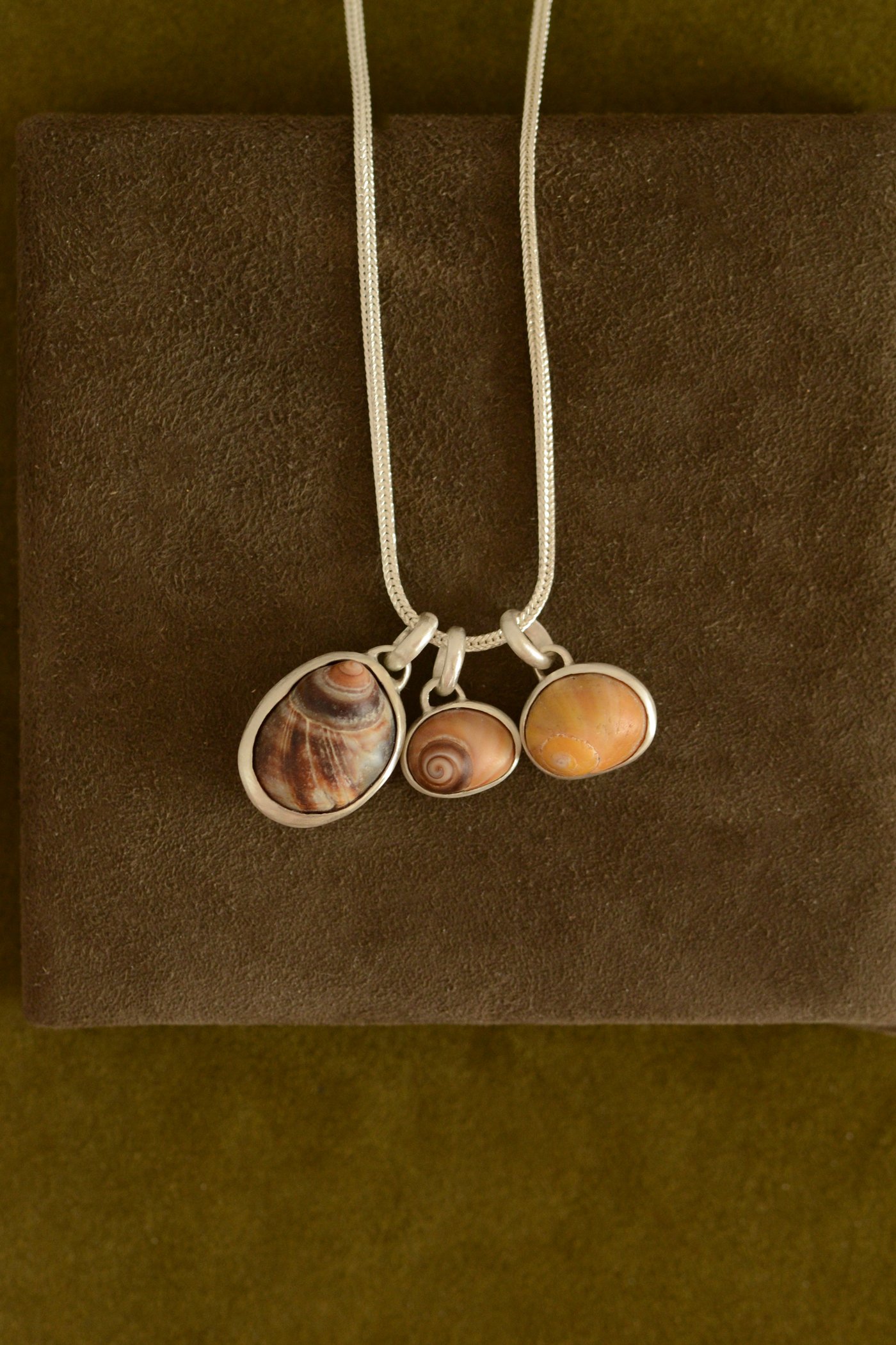 Dunton_Ellerkamp_Shell_Pendant_Group_3.jpg