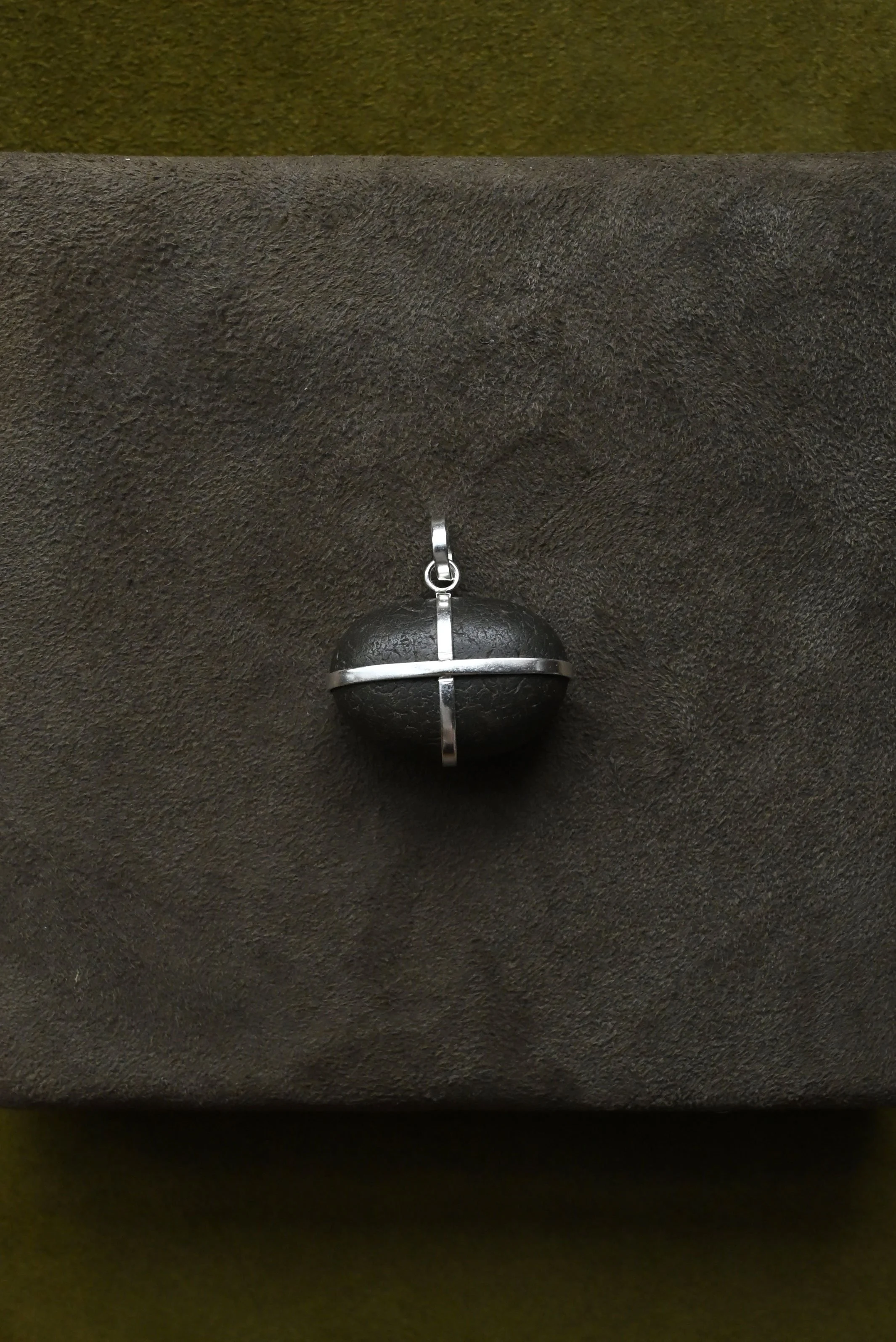 Stone_Pendant_09.jpg