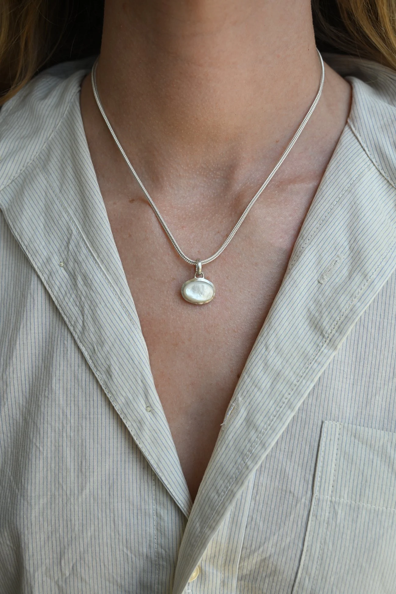Dunton-Ellerkamp-Mother-of-PEarl-FishPendant.jpg